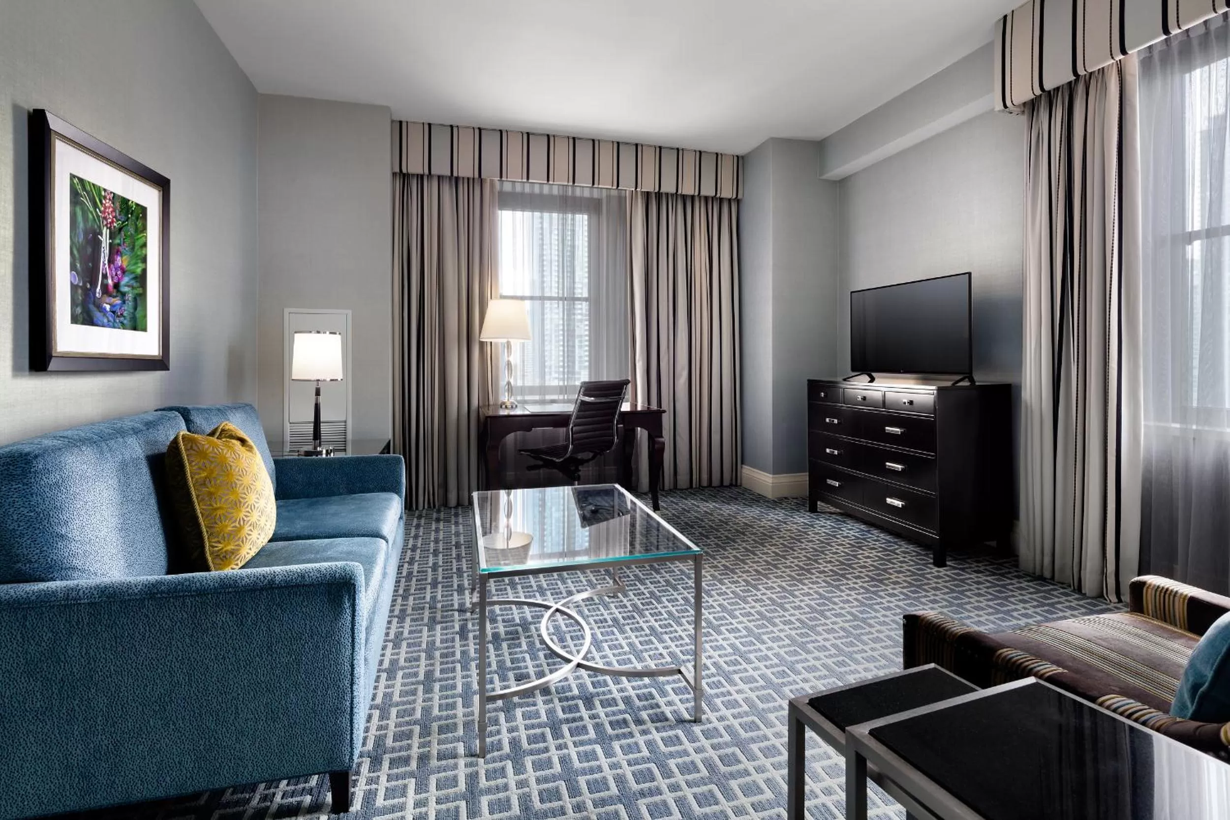 TV and multimedia in Fairmont Royal York Hotel