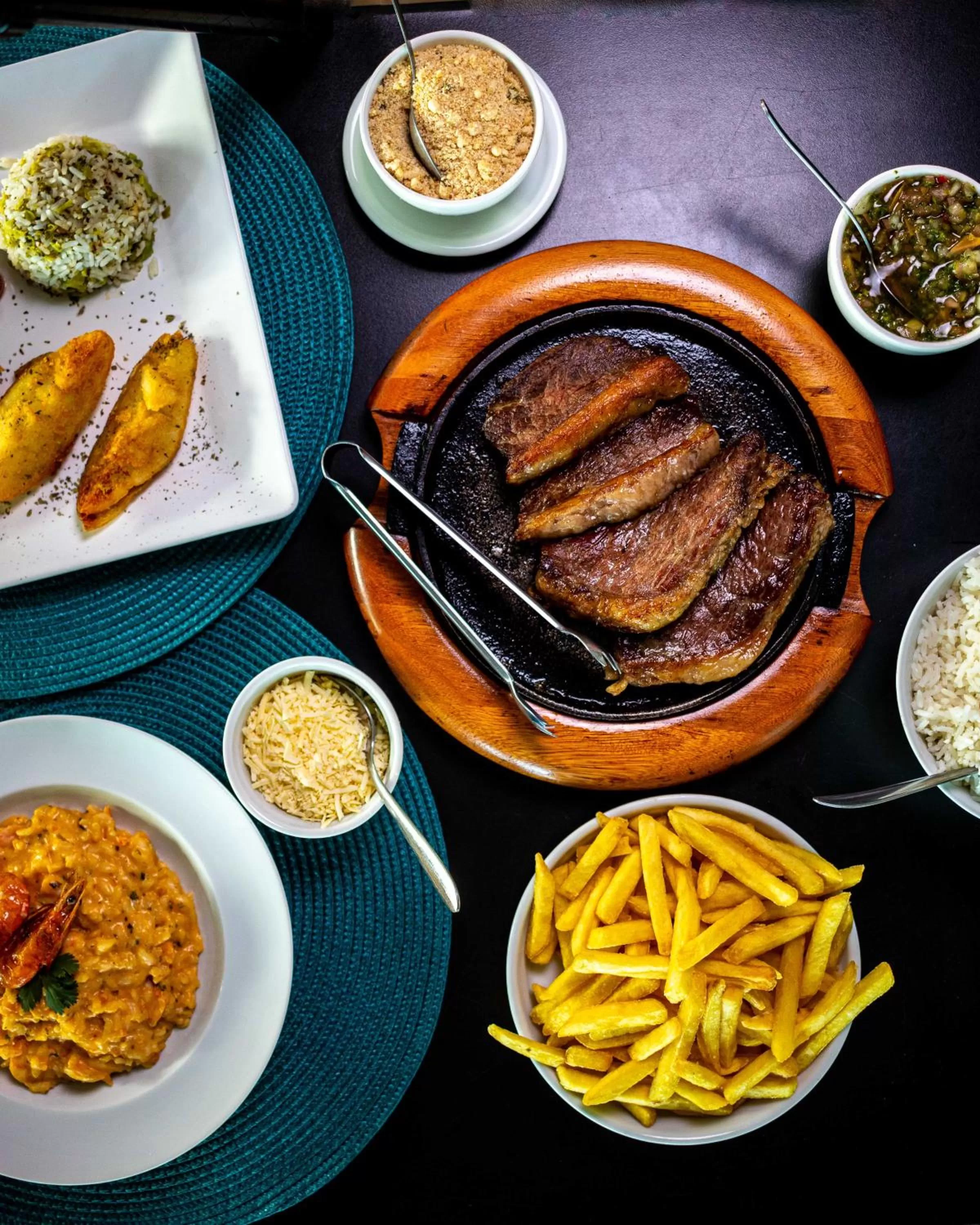 Restaurant/places to eat in Hotel Pousada Brava Club