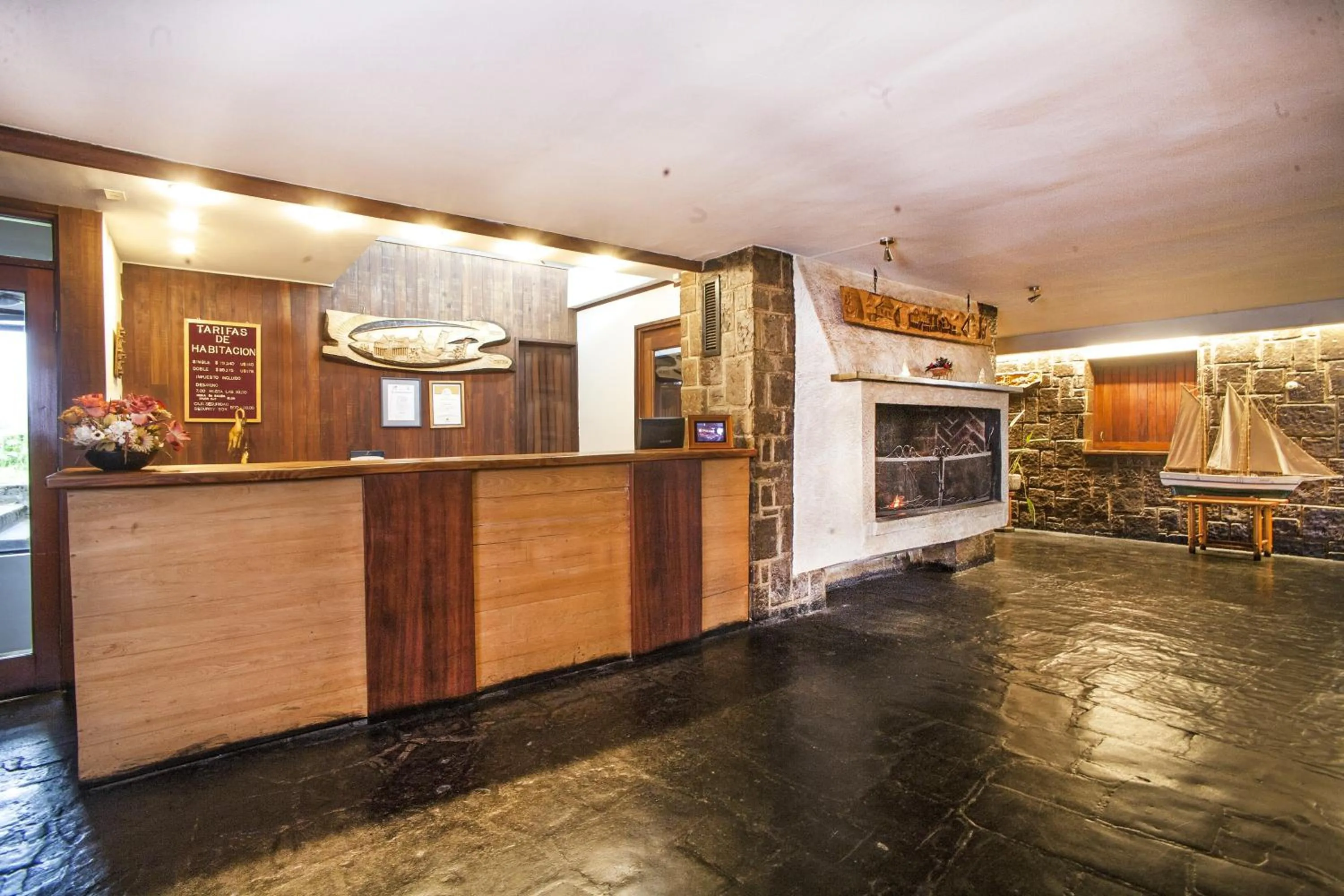 Lobby or reception in Panamericana Hotel Ancud