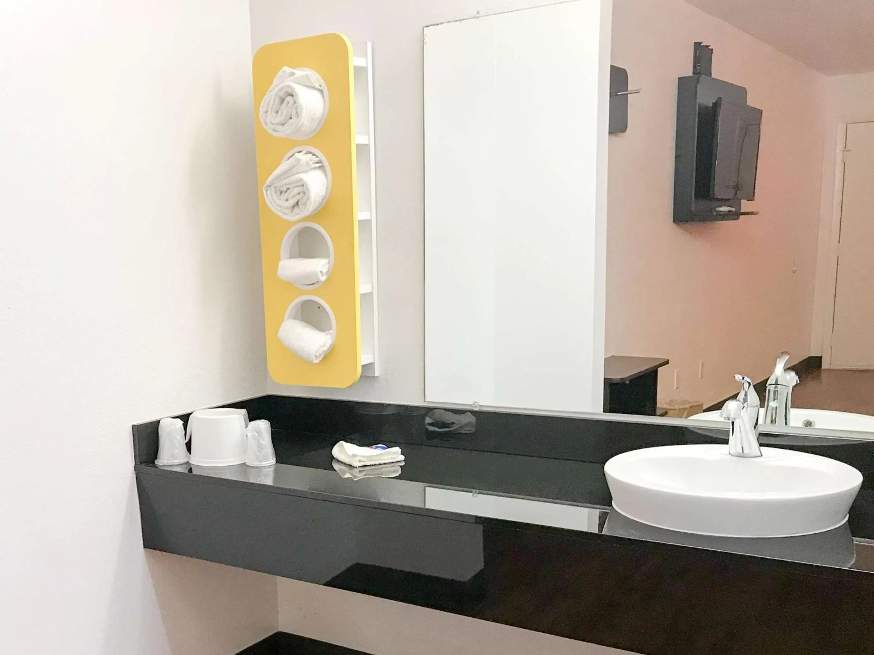 Bathroom in Motel 6-Bremen, GA