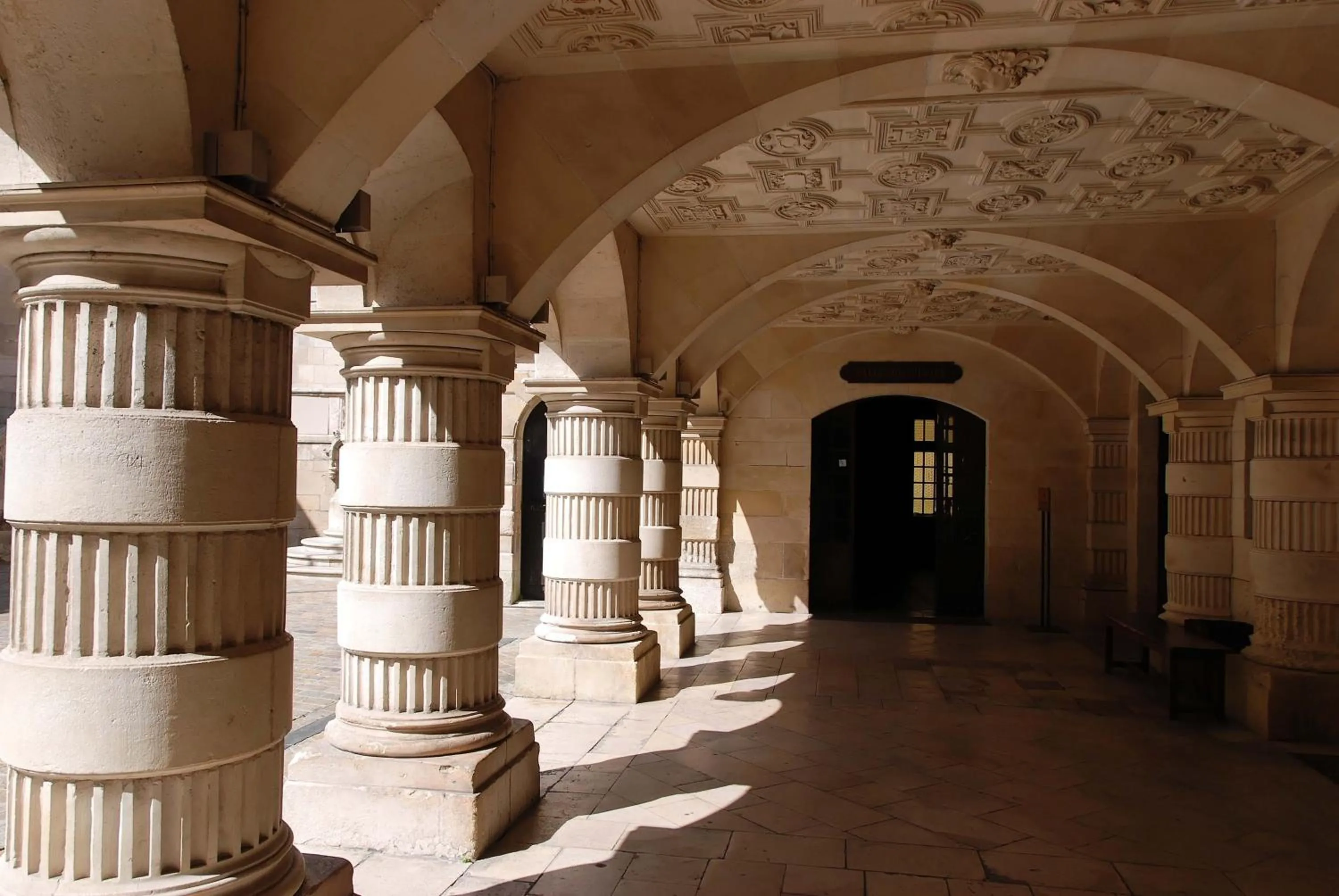 Area and facilities in Hotel La Marine, Vieux Port