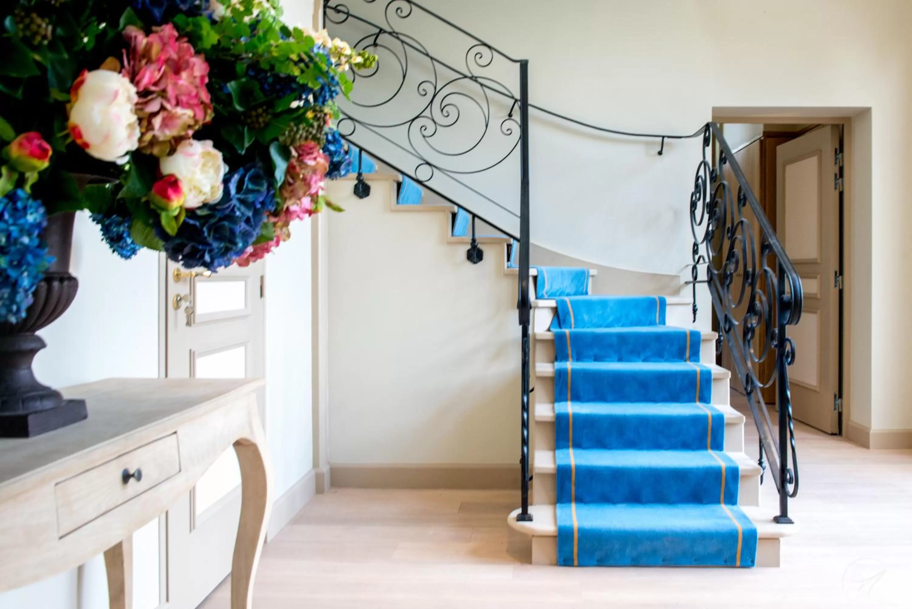 Lobby or reception in Les Suites du Champagne de Venoge