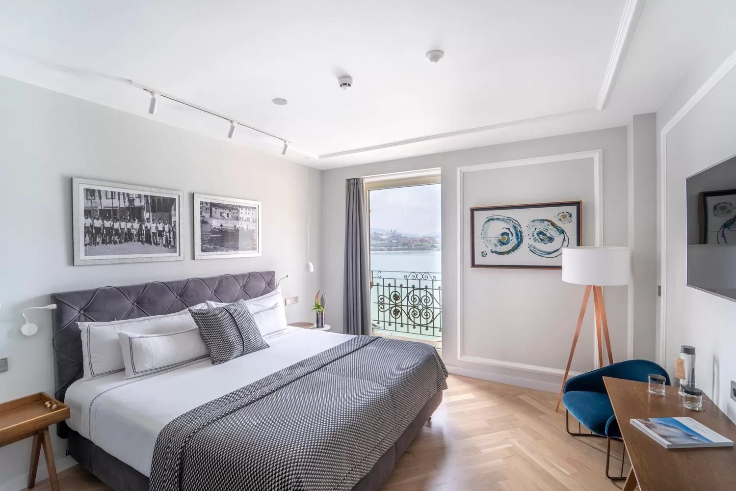 Photo of the whole room, Bed in Lasala Plaza Hotel - Adults Only