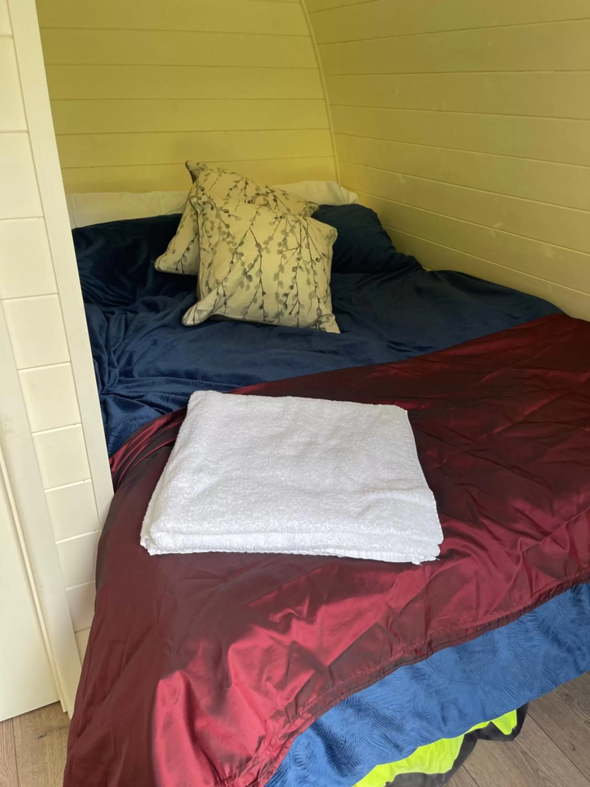 Bed in South Lodge House