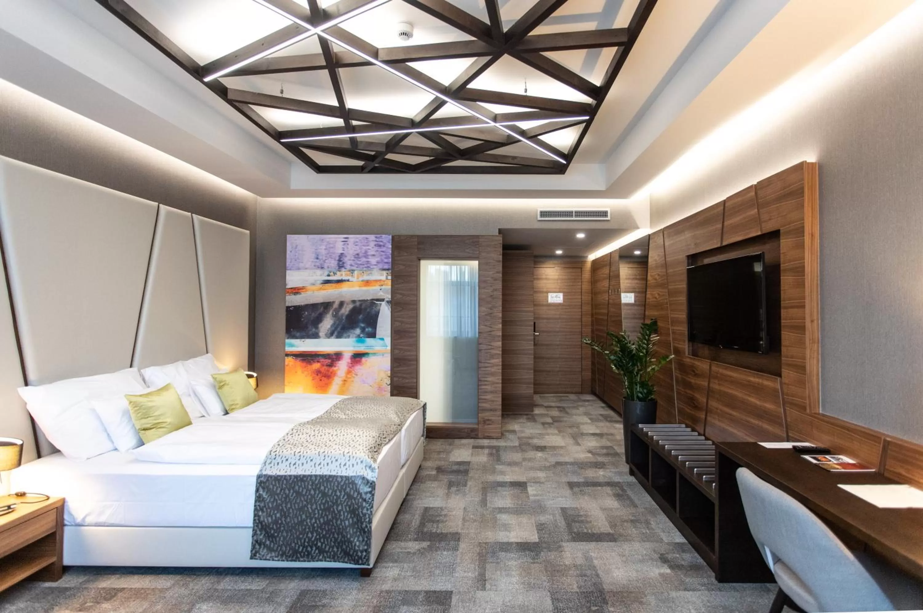 Photo of the whole room, Bed in Artis Boutique Hotel