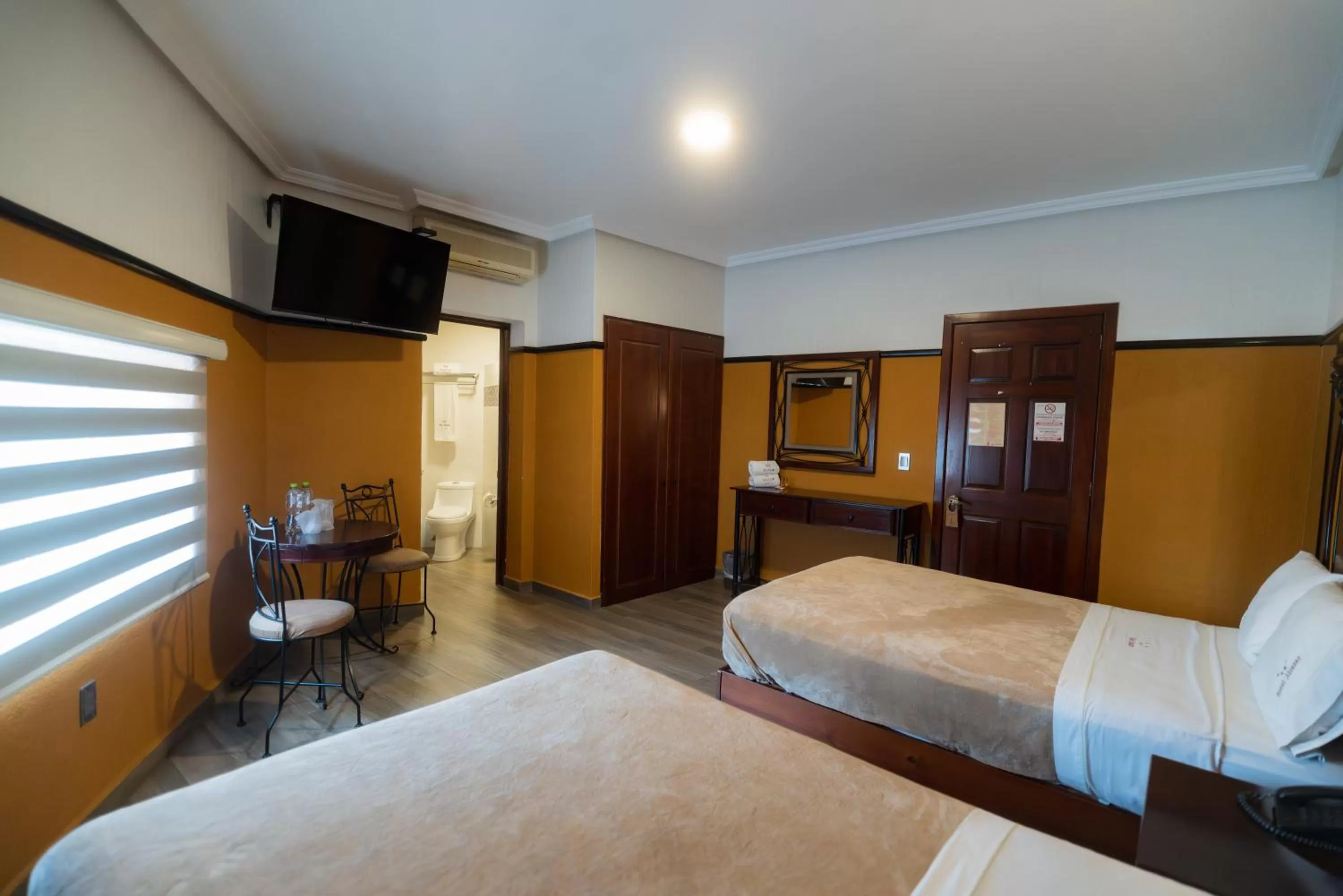 Bedroom, Bed in Hotel Alcazar - Guadalajara Centro Historico