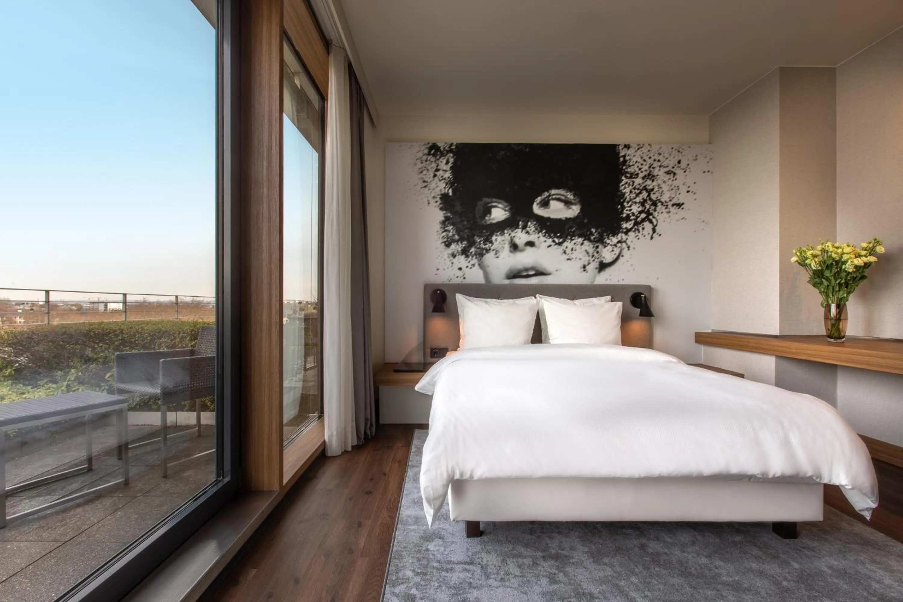 Photo of the whole room, Bed in Radisson Blu Hotel Köln