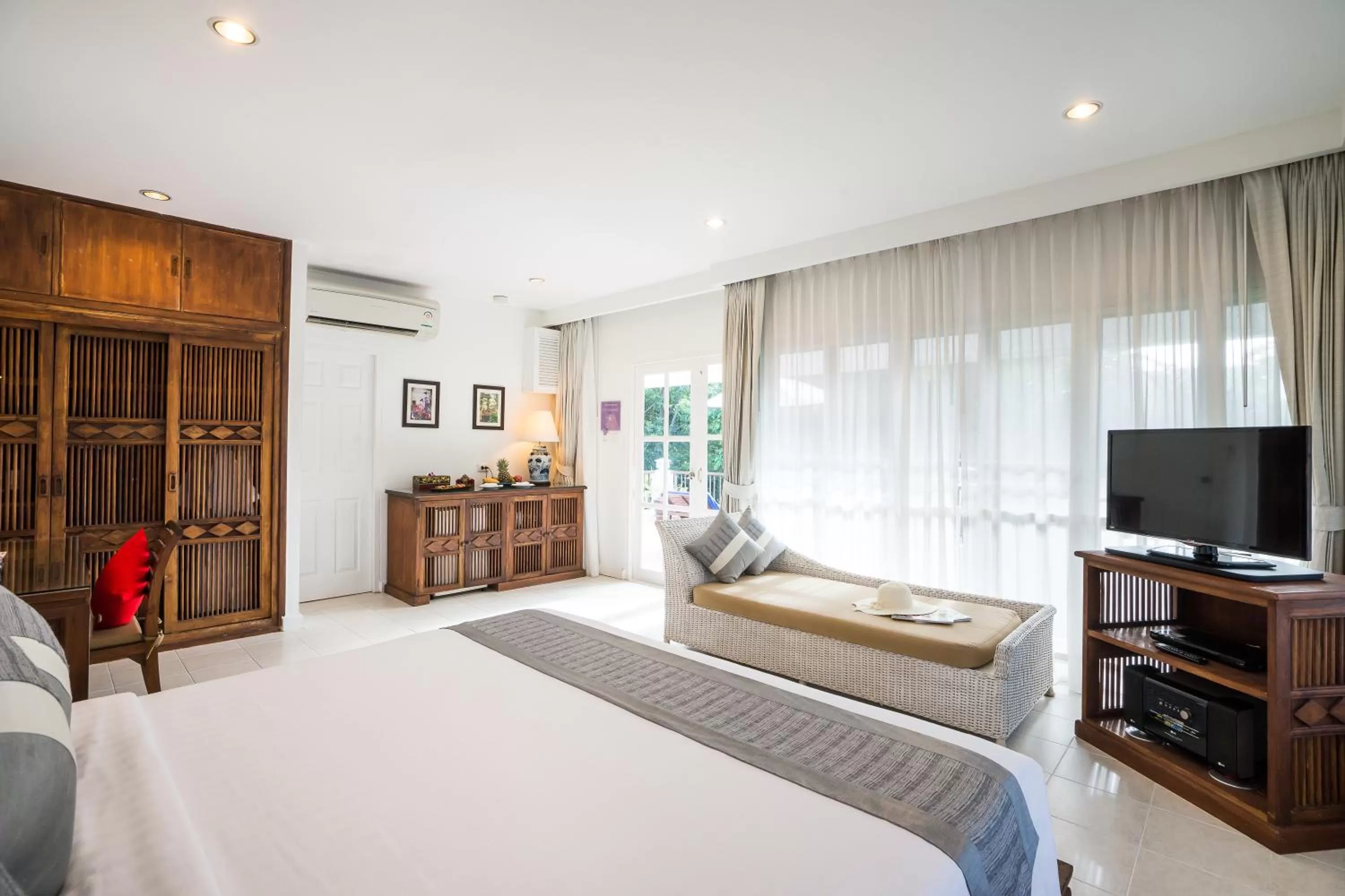 Bed in Laksasubha Hua Hin