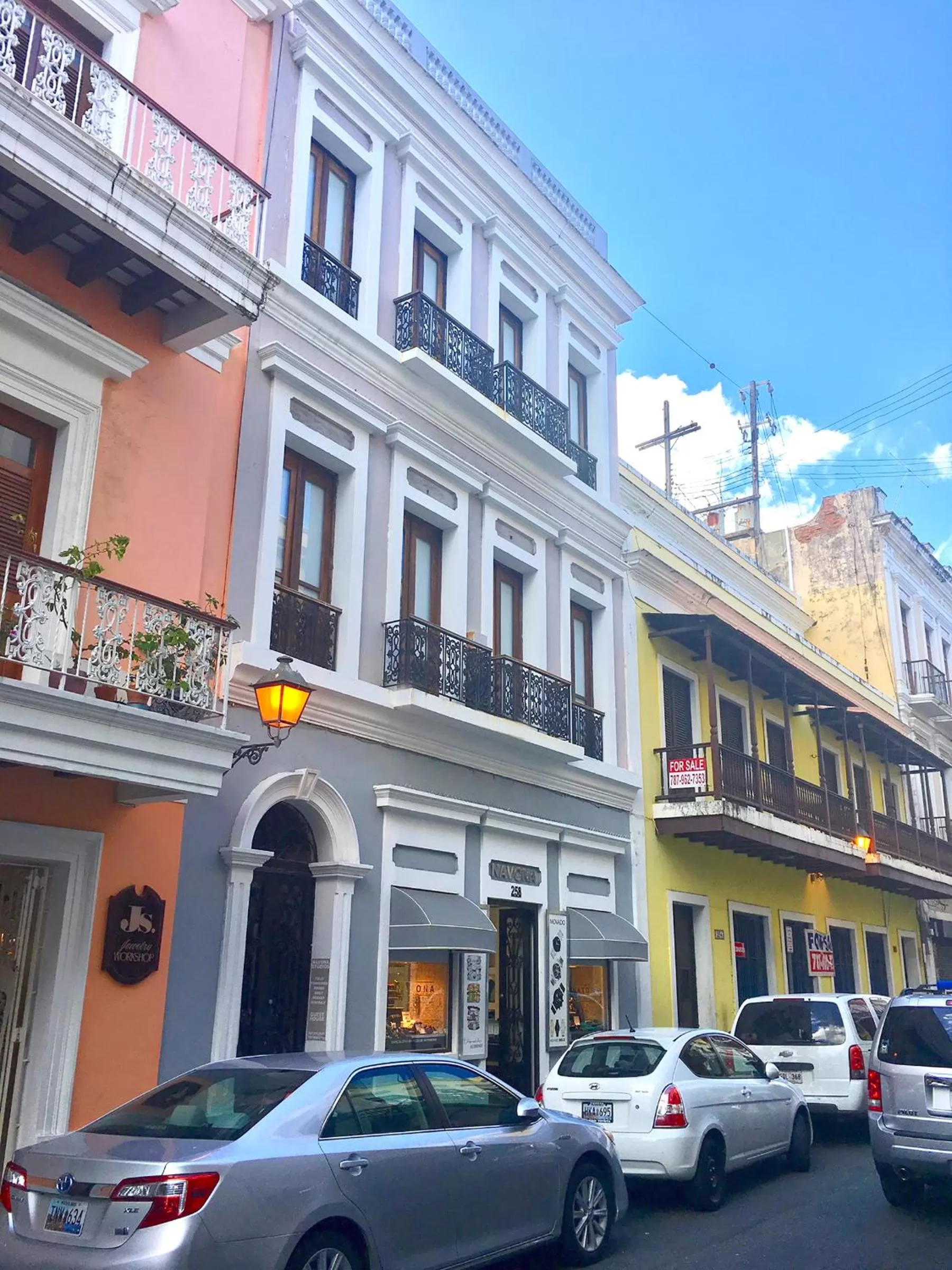 Property building in Navona Studios