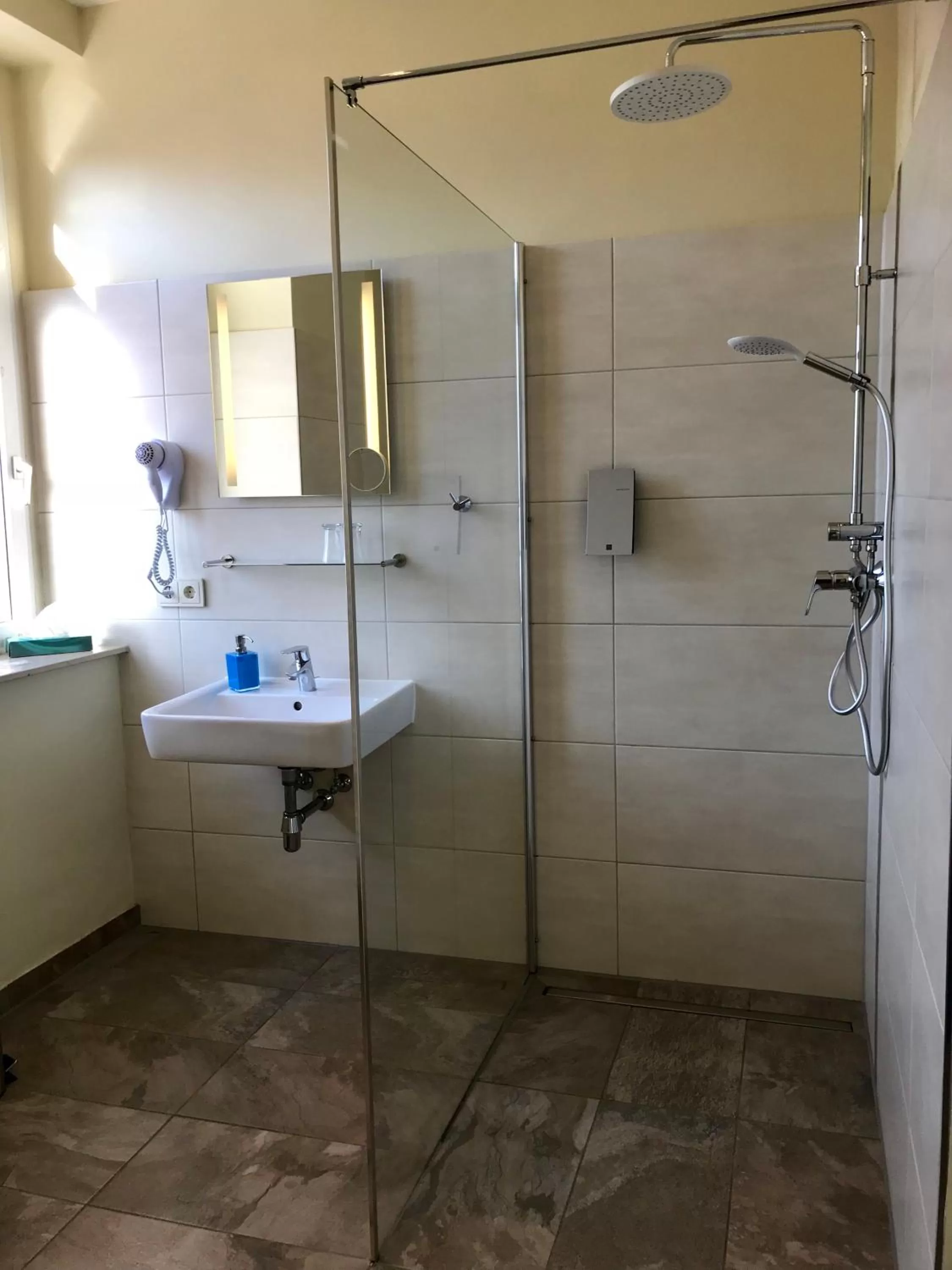 Photo of the whole room in Hotel via City Leipzig Mitte