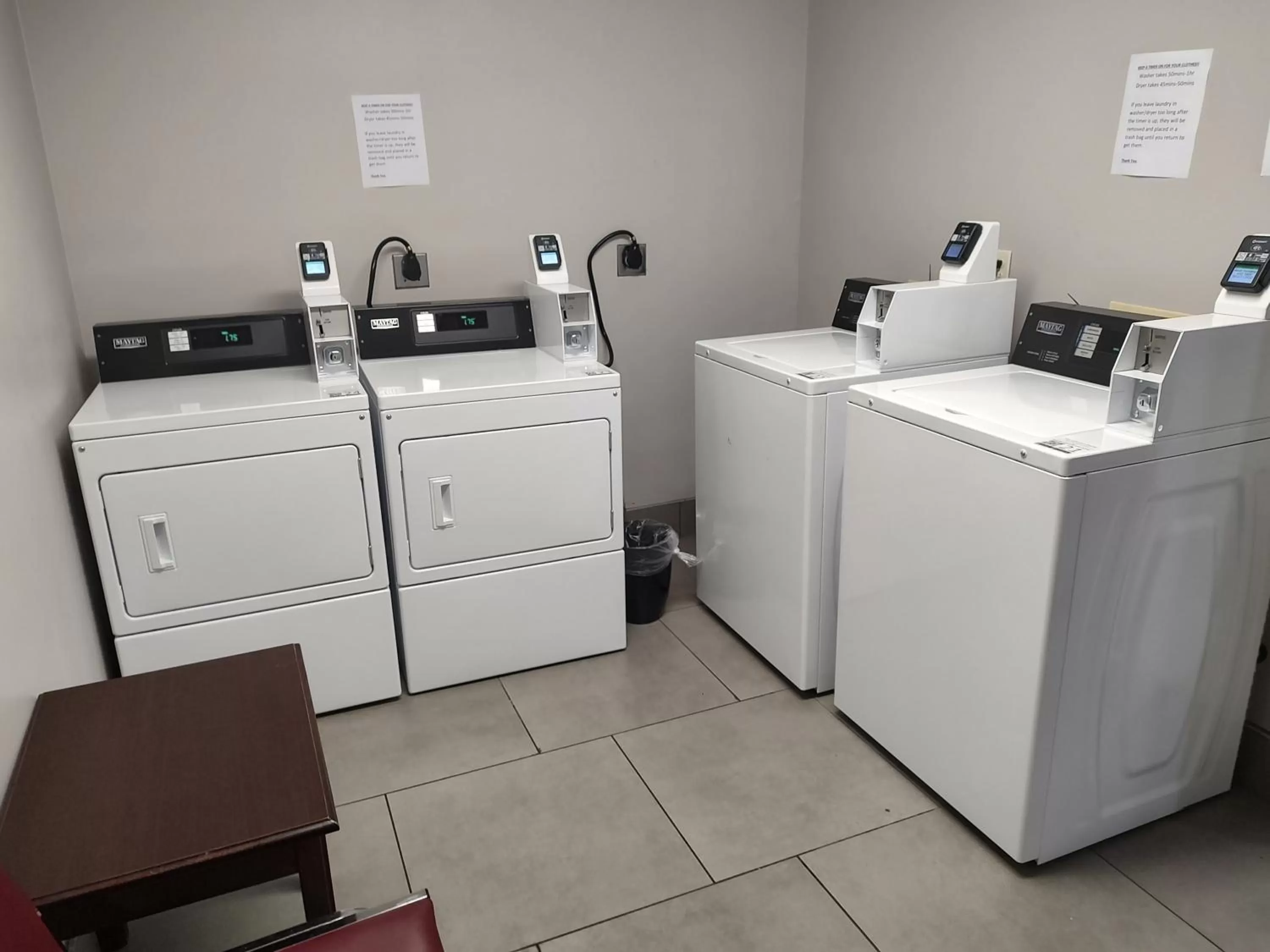 laundry in Country Inn & Suites by Radisson, Hinesville, GA