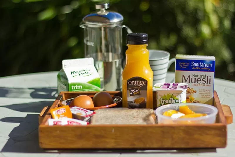 Breakfast in Arrow Motel Apartments