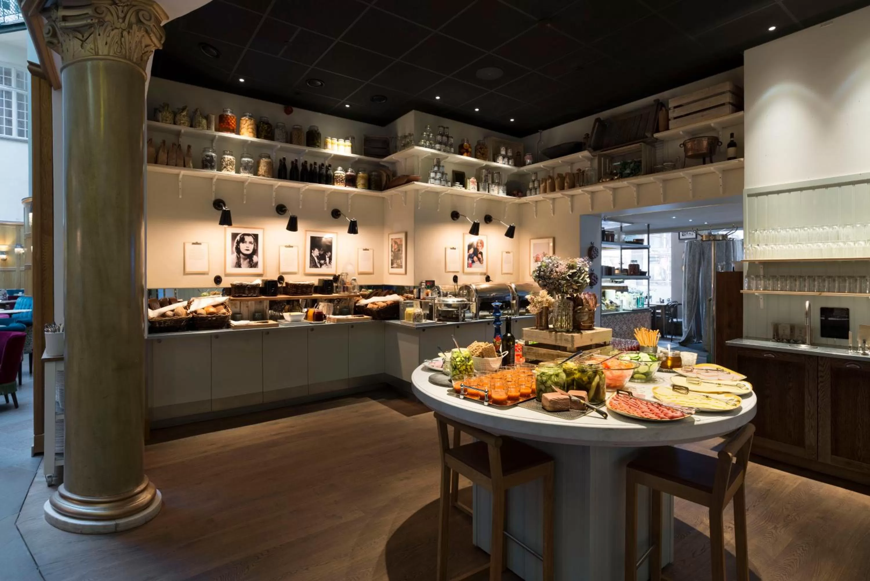 Food and drinks in Hotel Kung Carl, WorldHotels Crafted
