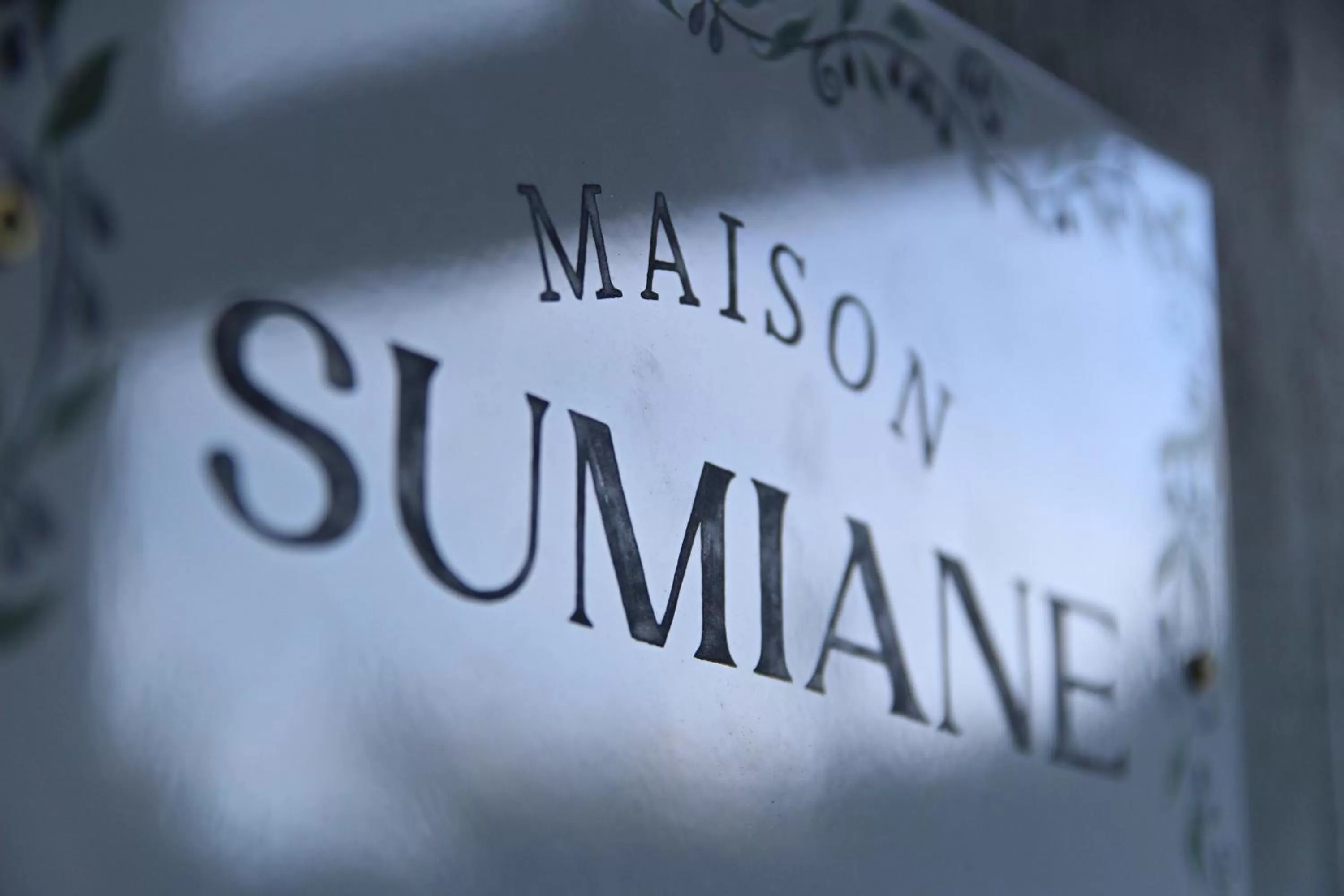 Property building in Maison Sumiane