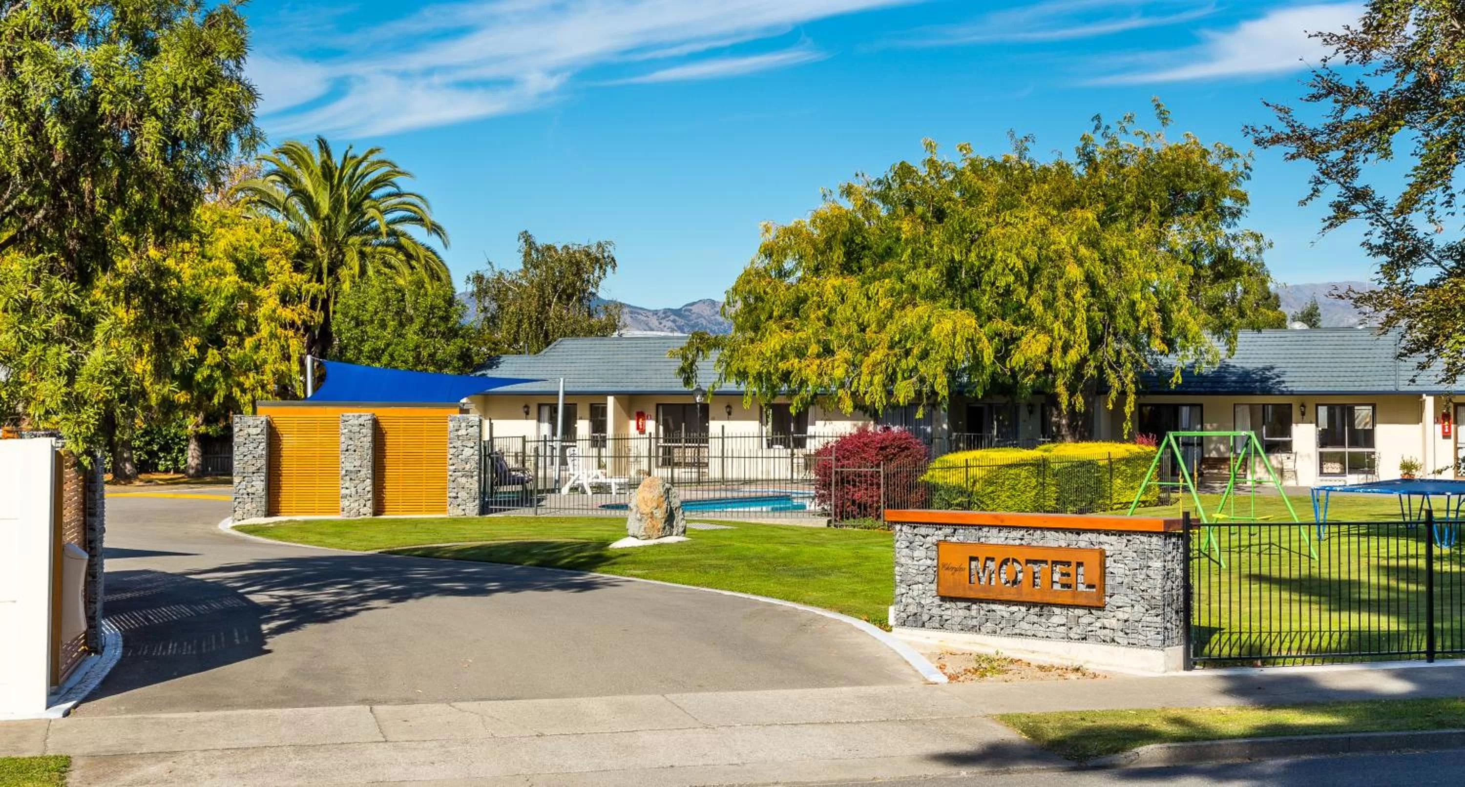 Property building in Cherylea Motel