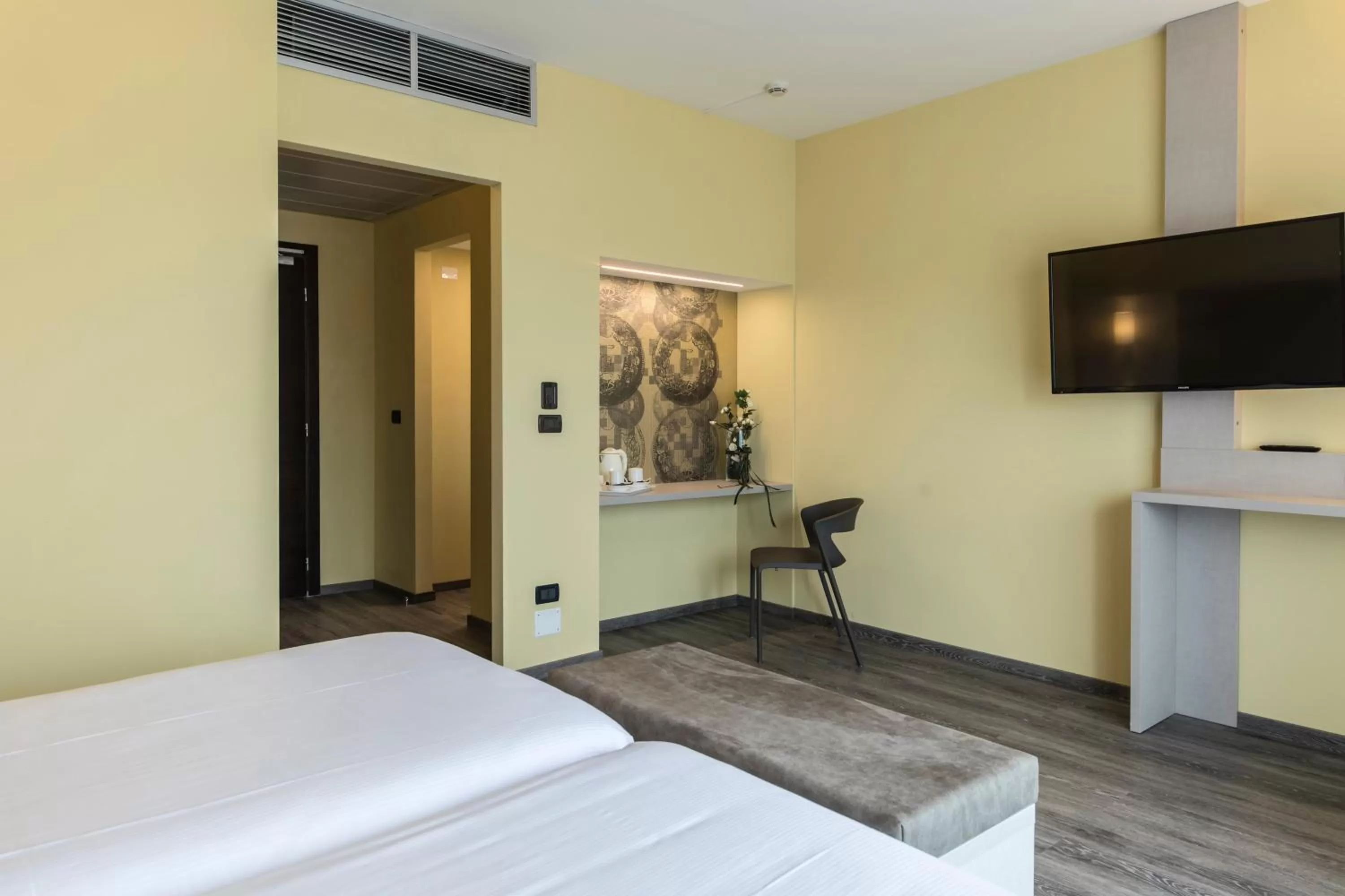 Bedroom, Bed in Hotel Donatello Imola