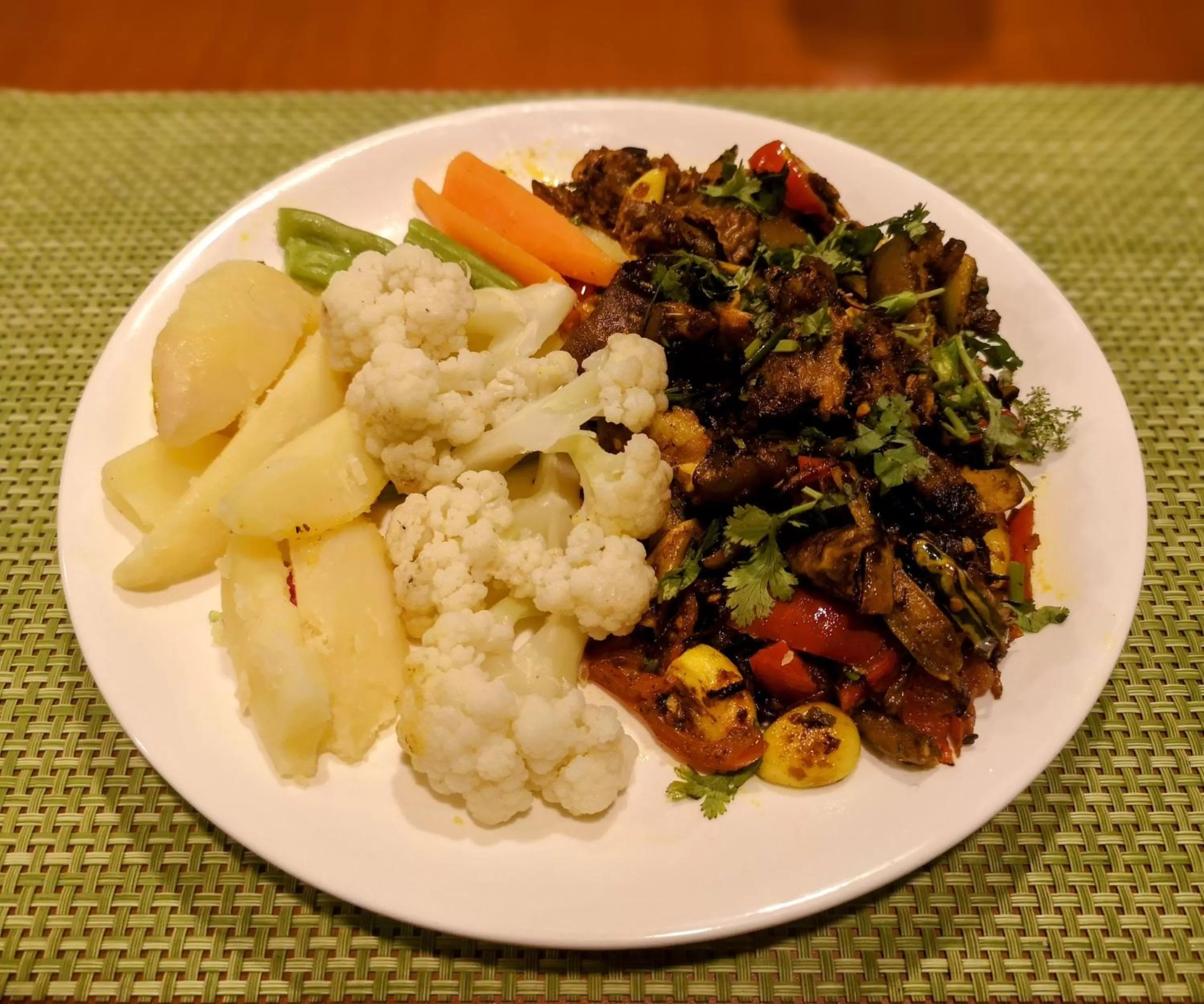 Restaurant/places to eat in Hotel Green Horizon