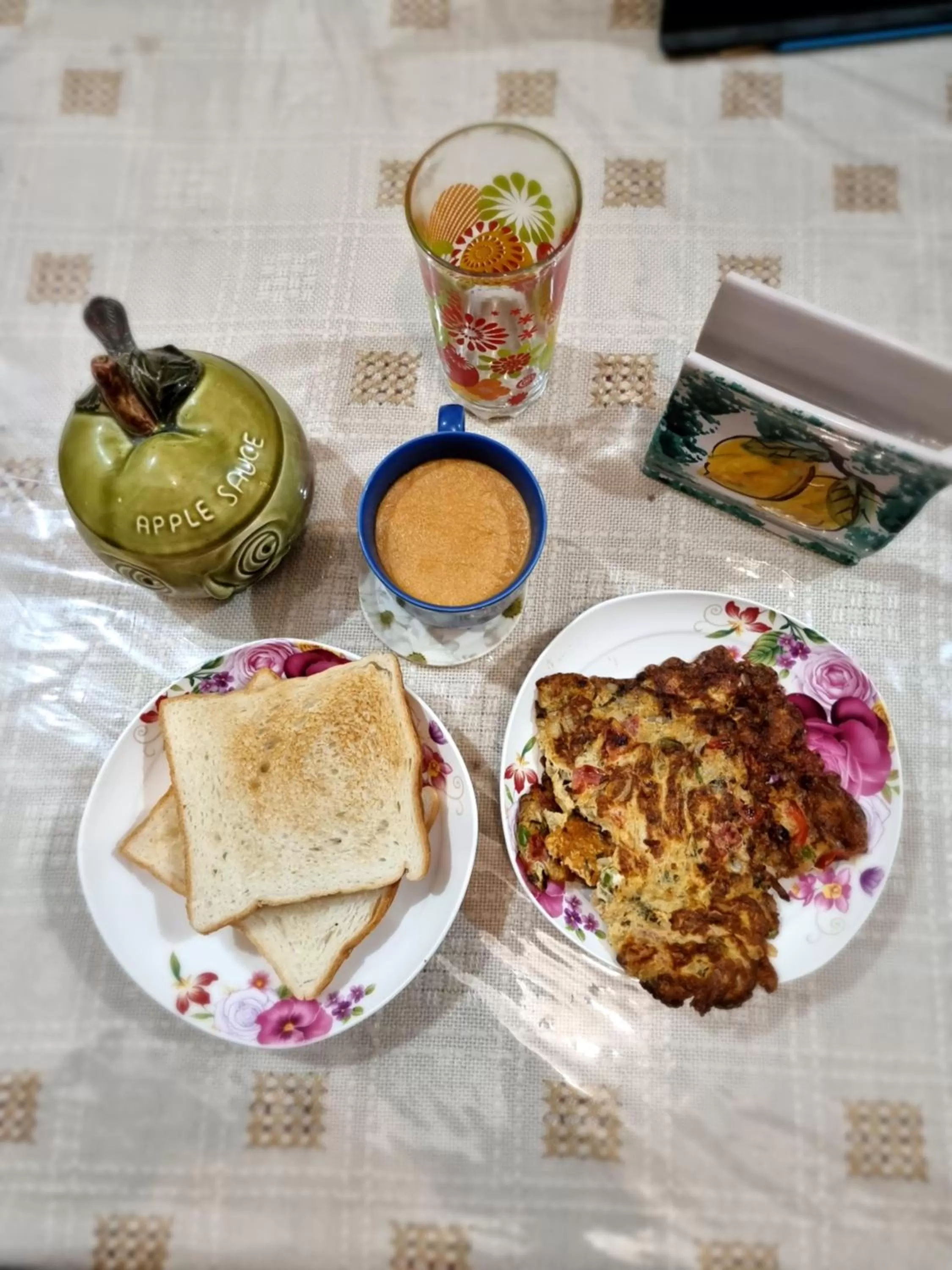 Breakfast in Srinagar Homes