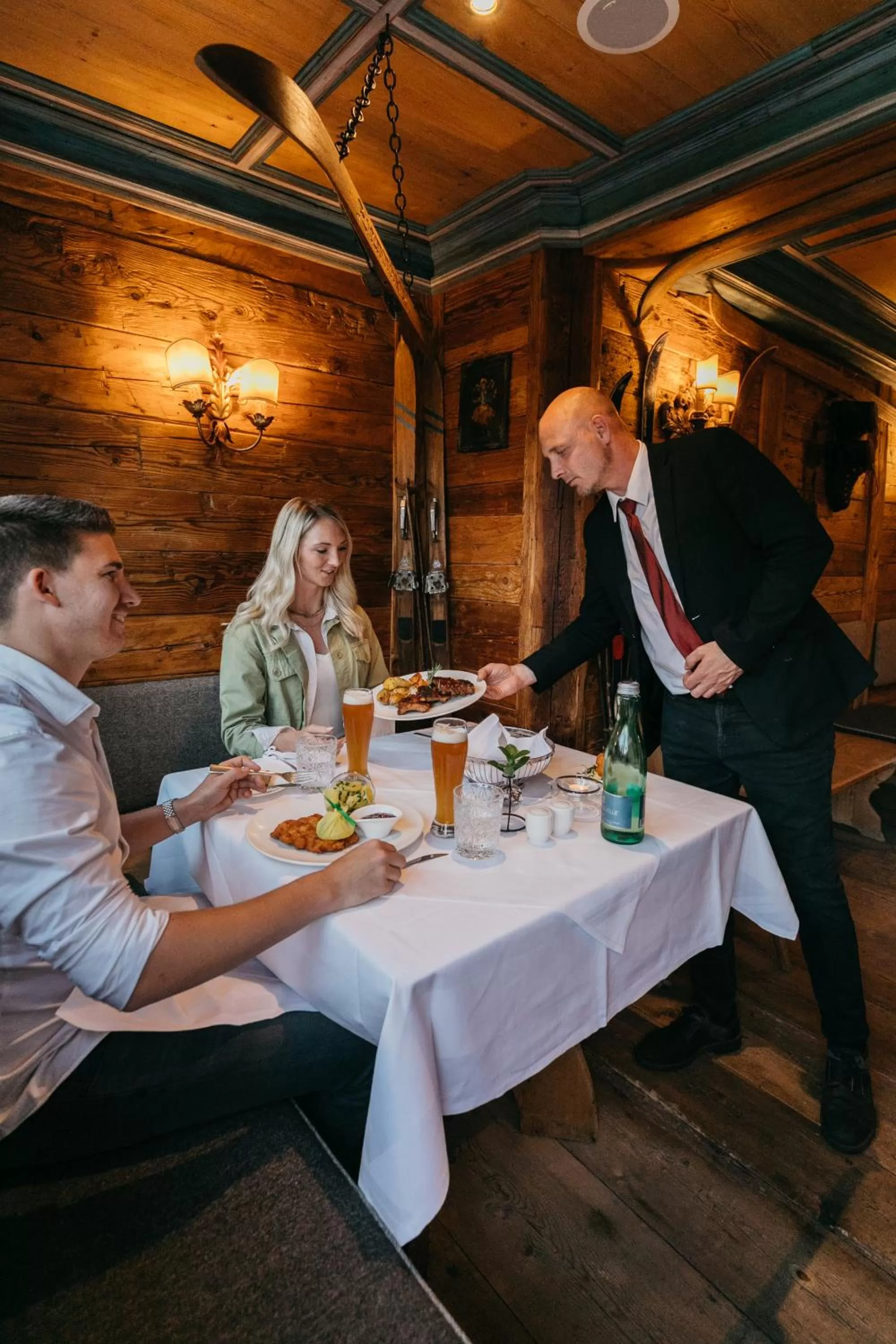 Restaurant/places to eat in Hotel Alpine Palace