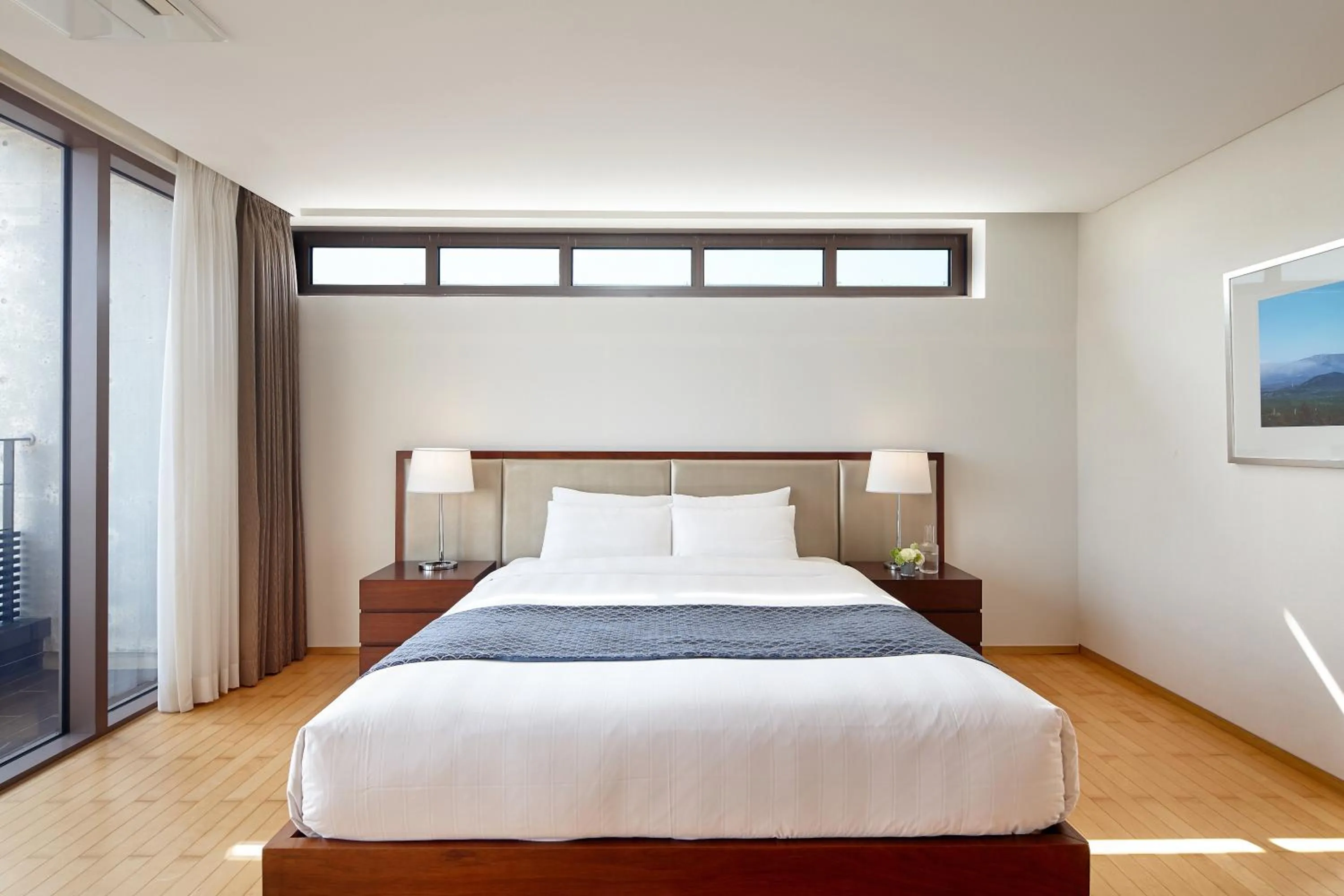 Bedroom, Bed in Lotte Resort Jeju Artvillas