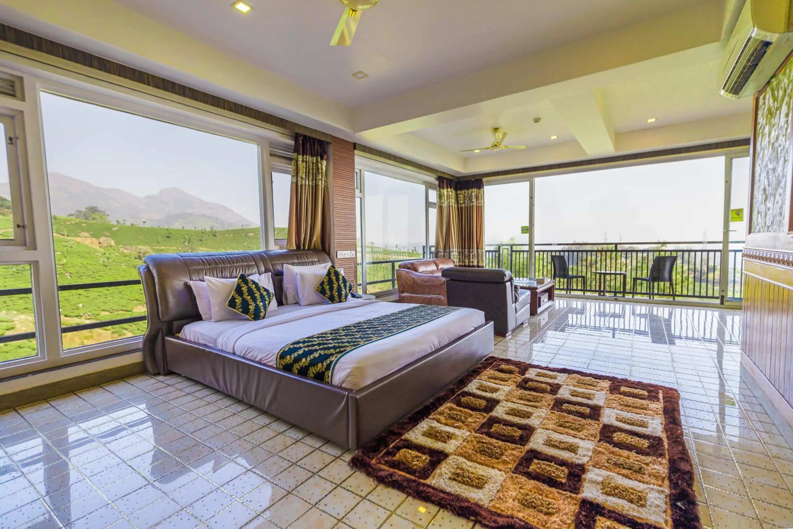 Corner Club Suite in Parakkat Nature Resort