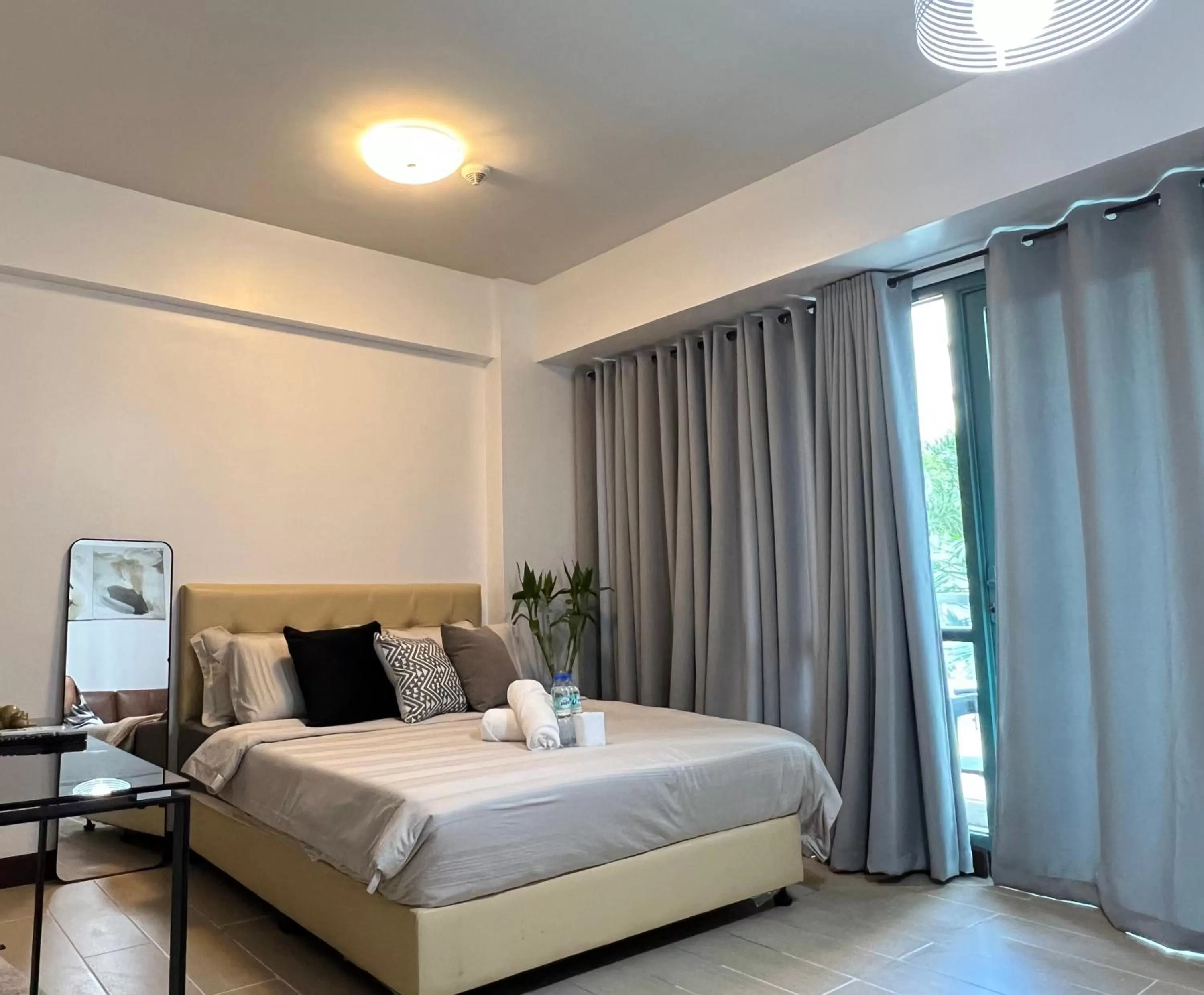 RQUI CONDOTEL INFRONT OF NAIA TERMINAL 3