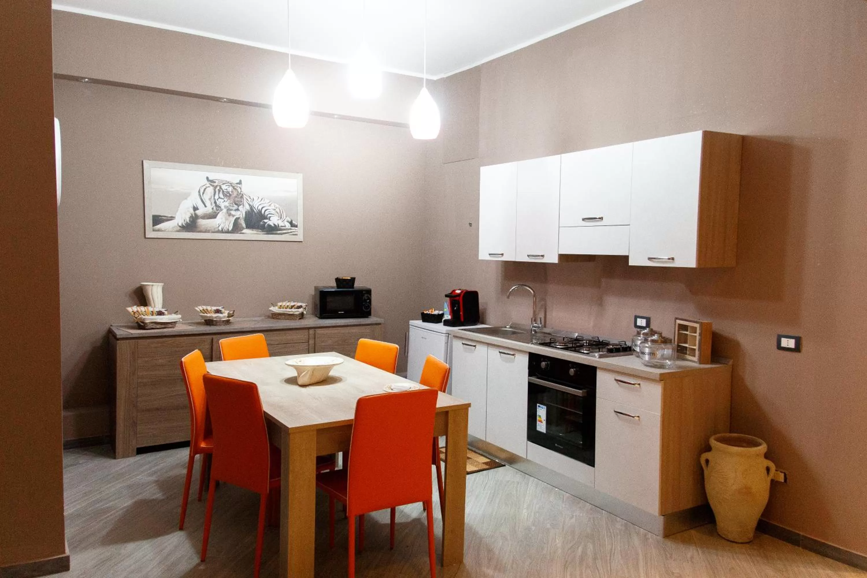 Dining area in B&B Raggio di Sole Porto Empedocle