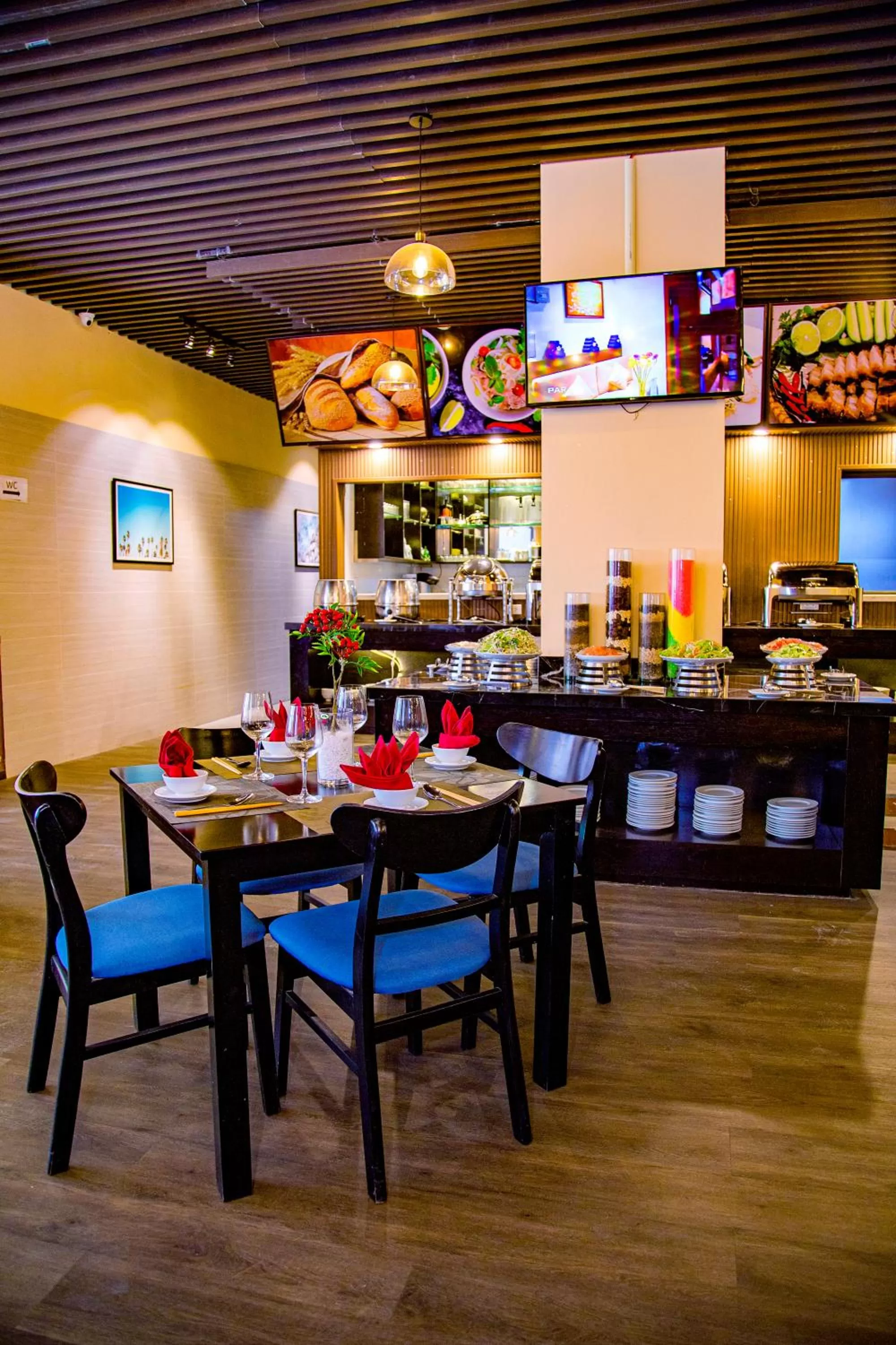 Buffet breakfast, Restaurant/Places to Eat in Paralia Hotel Nha Trang