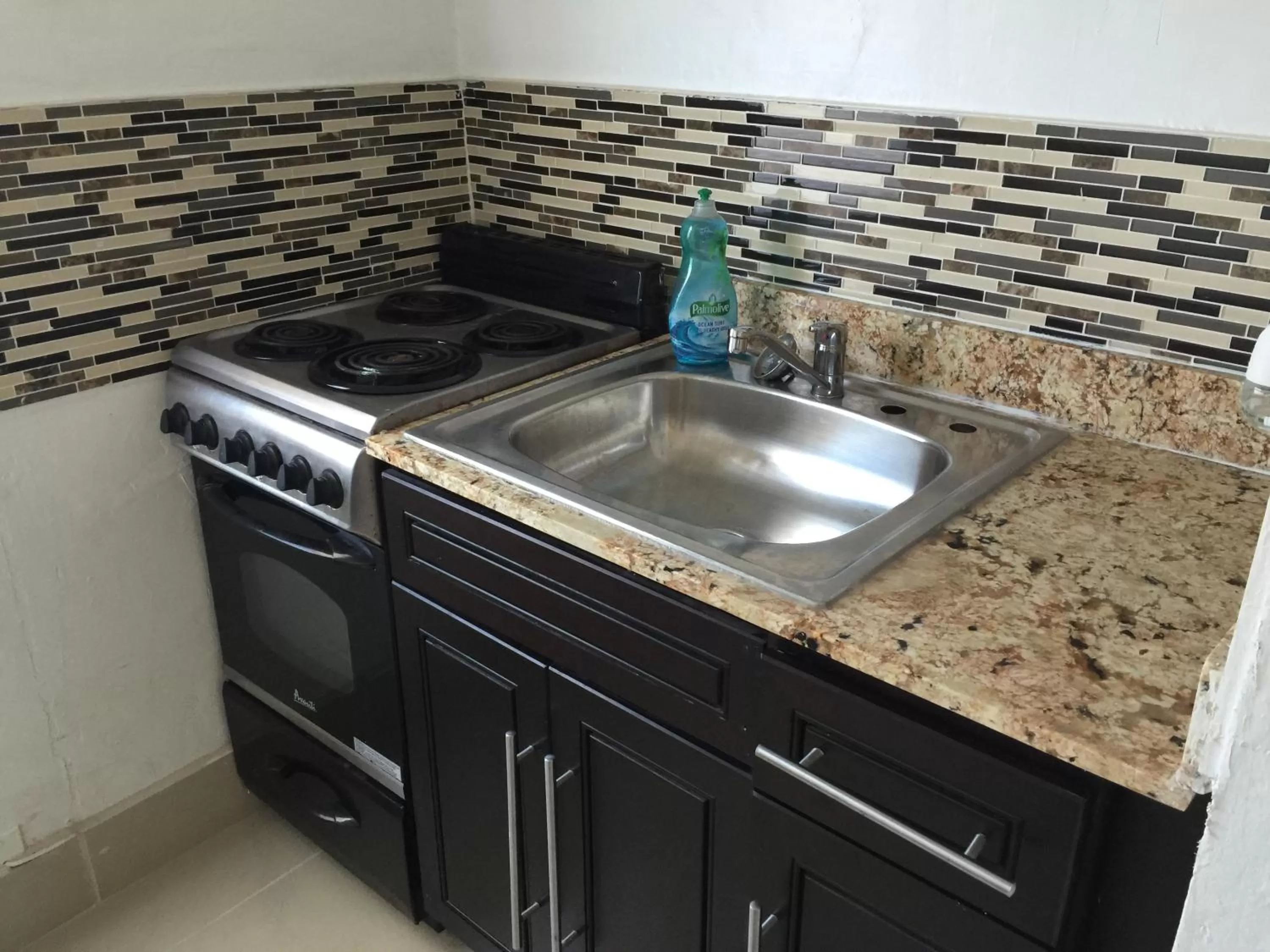 Kitchen or kitchenette, Kitchen/Kitchenette in Pelican By The Sea