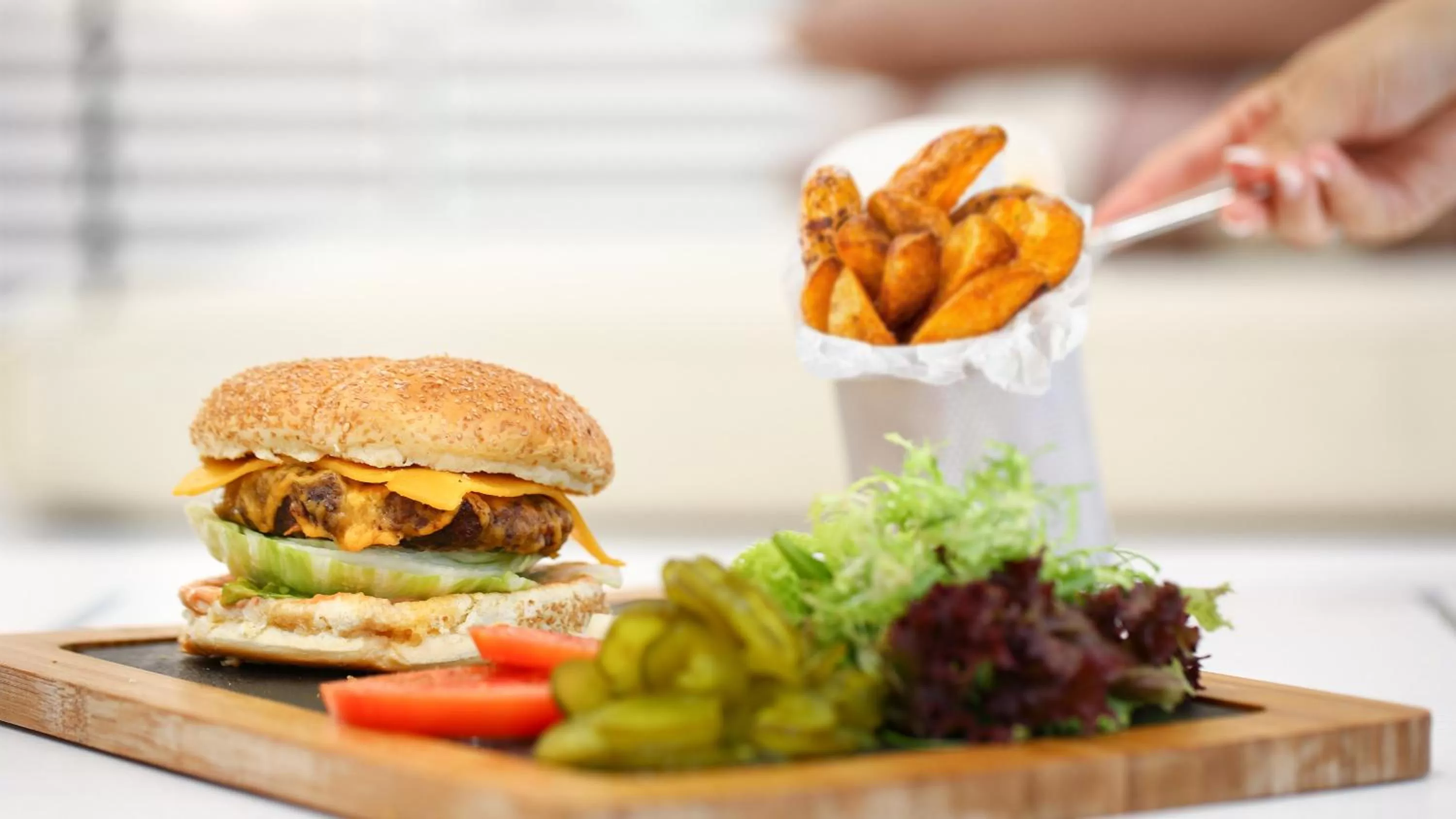 Restaurant/places to eat in InterContinental Phoenicia Beirut by IHG