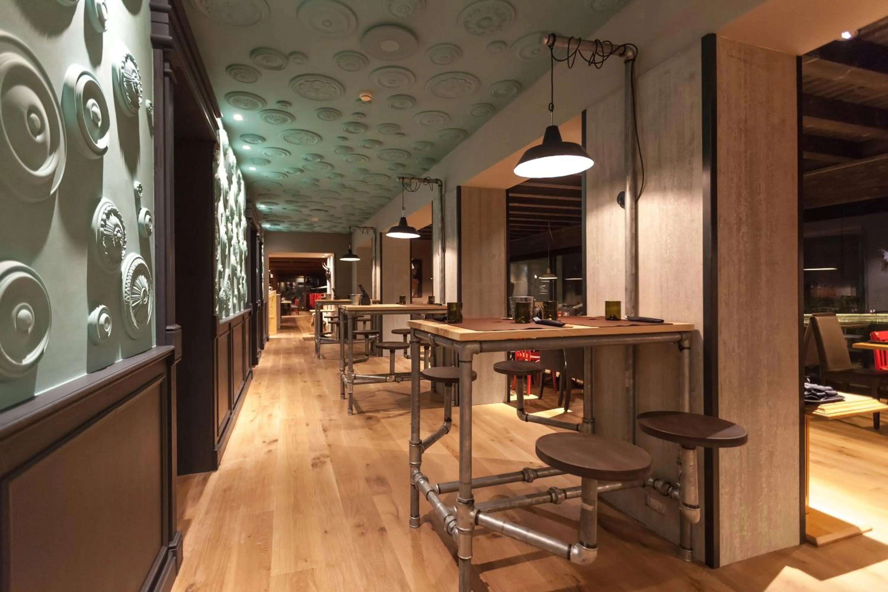 Restaurant/places to eat in Relais Picaron