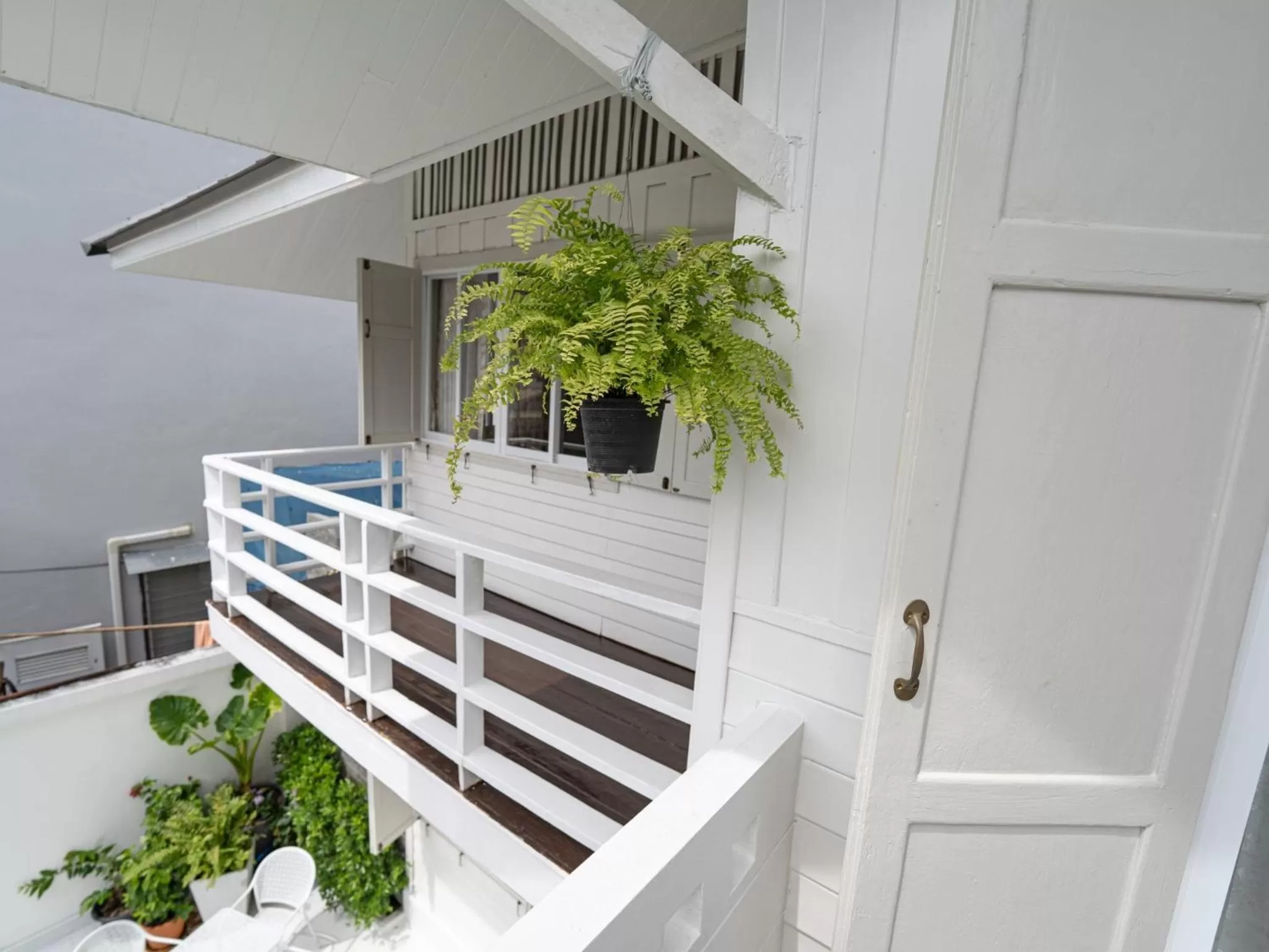 Balcony/Terrace in RoomQuest Rim Praya Dinsor Road