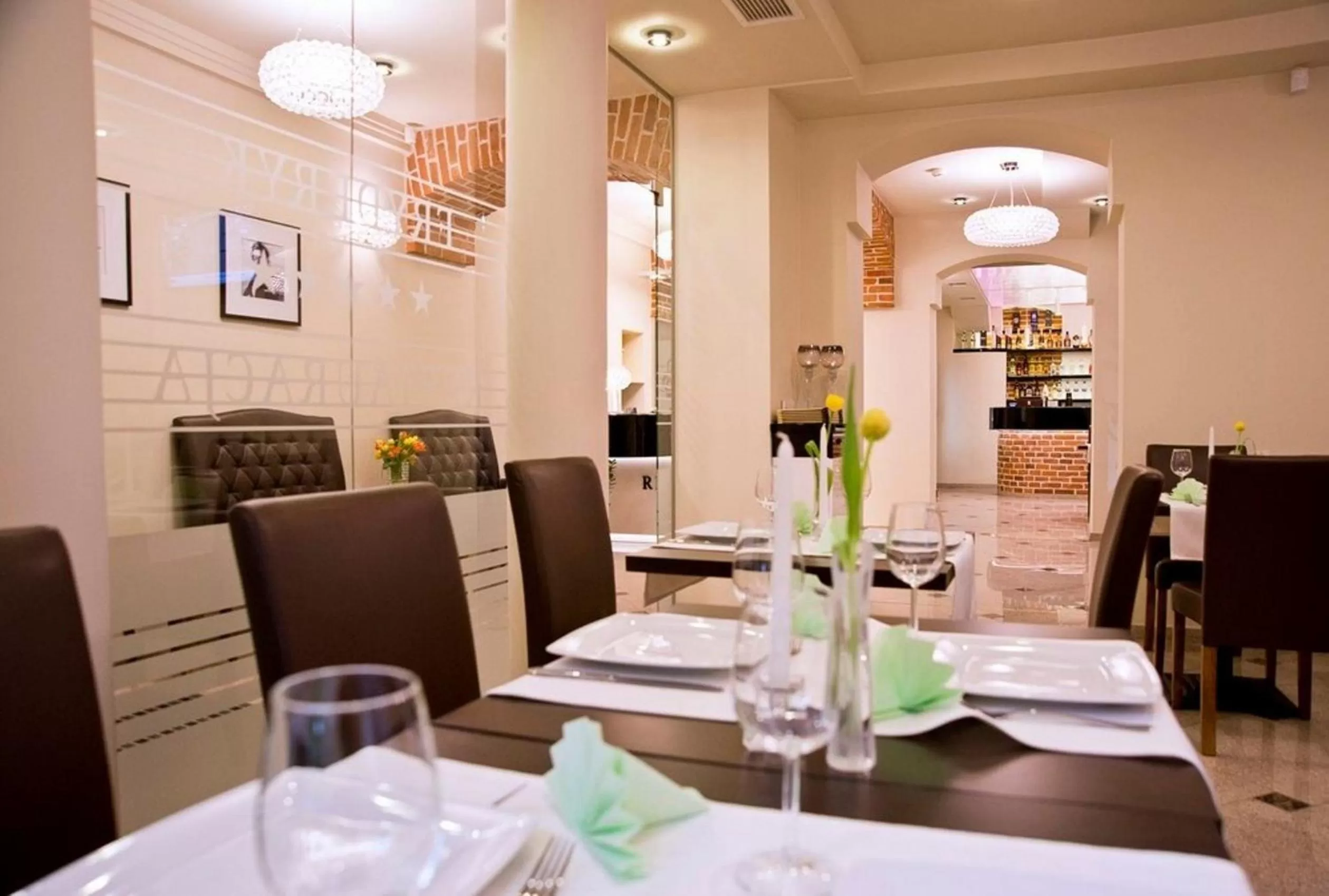 Restaurant/places to eat in Hotel Fryderyk