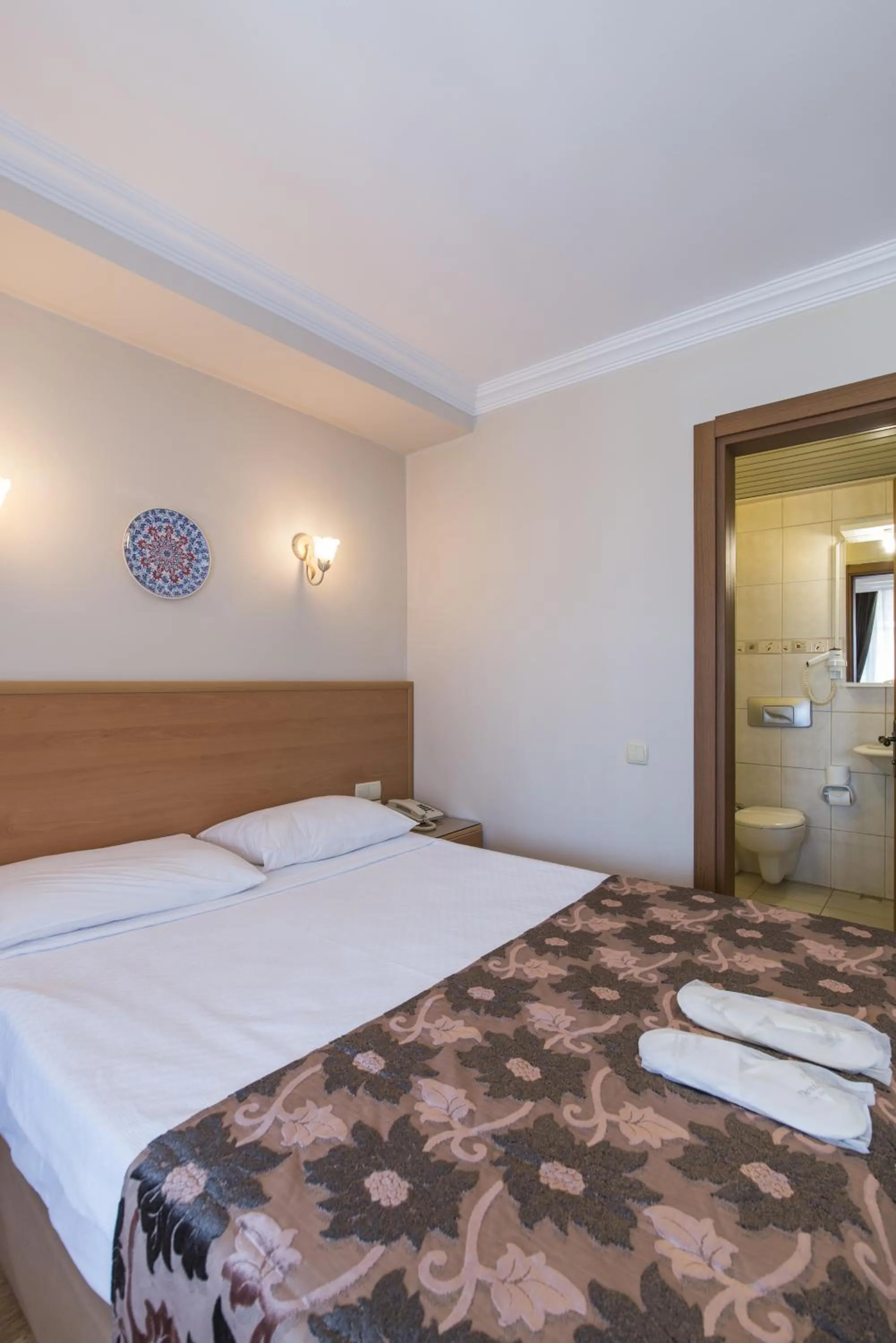 Photo of the whole room, Bed in Deniz Houses