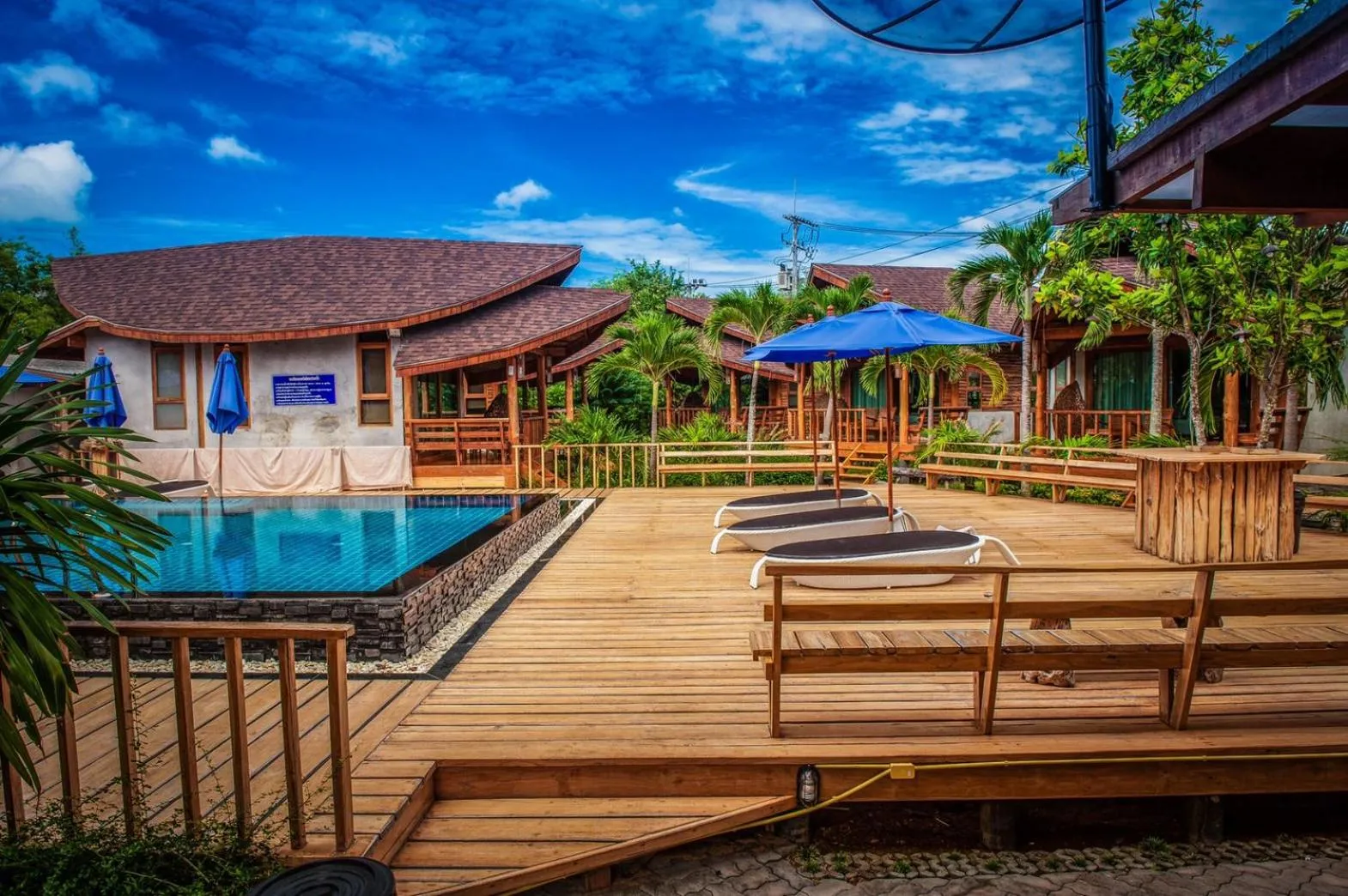 Swimming pool in Tique Series Boutique Resort (SHA Extra Plus)