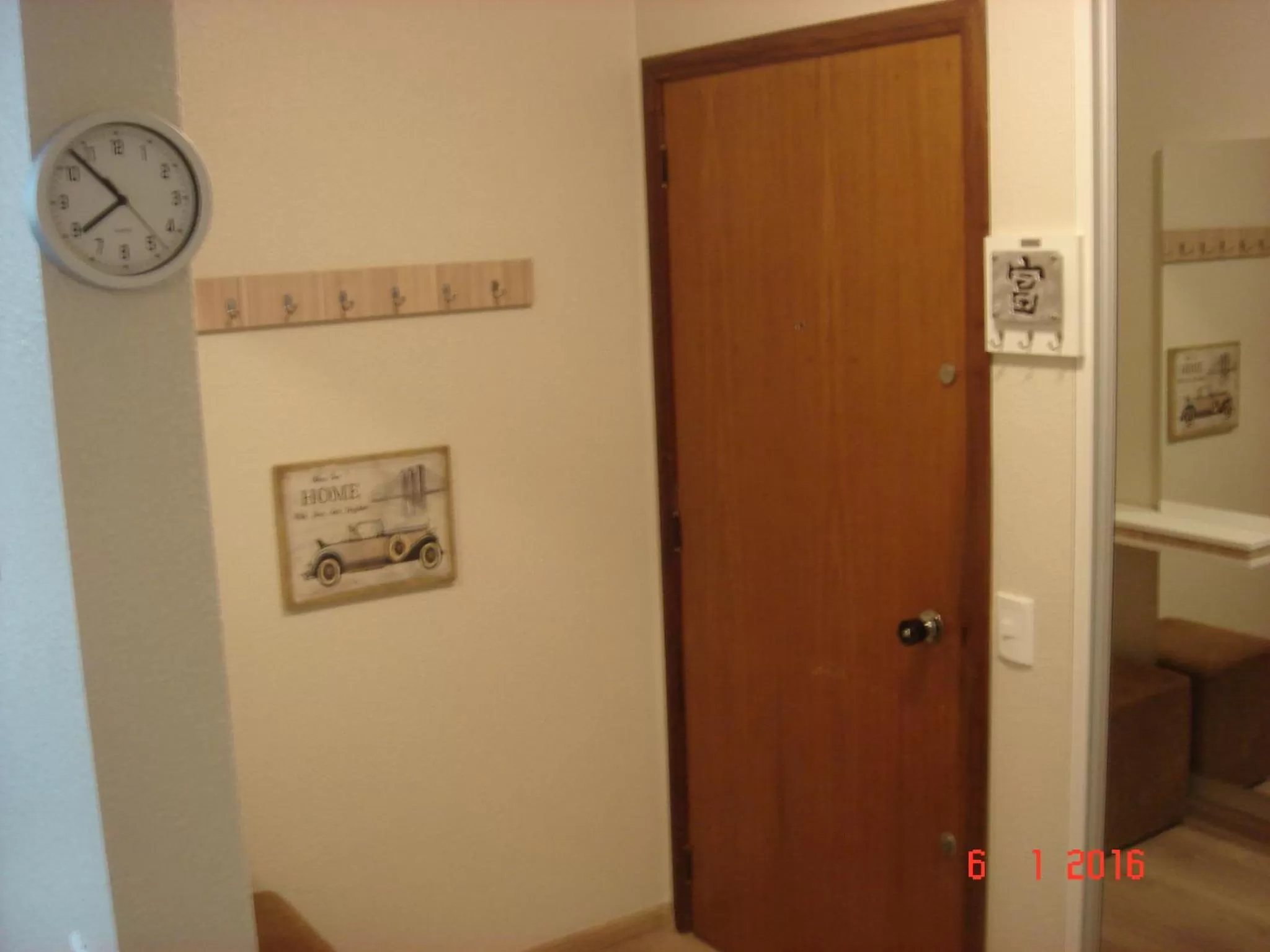 Wall Street Flat Service