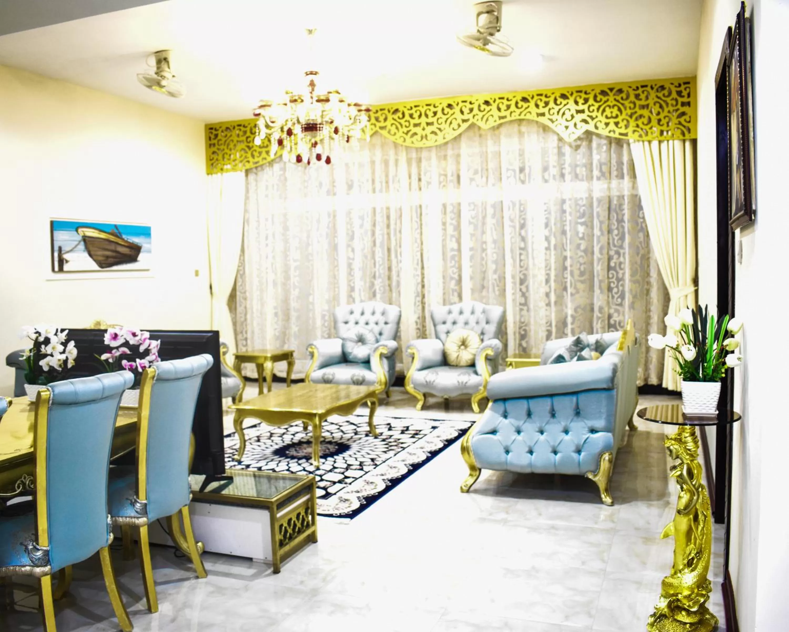 Living room in Madinat Al Bahr Business & Spa Hotel