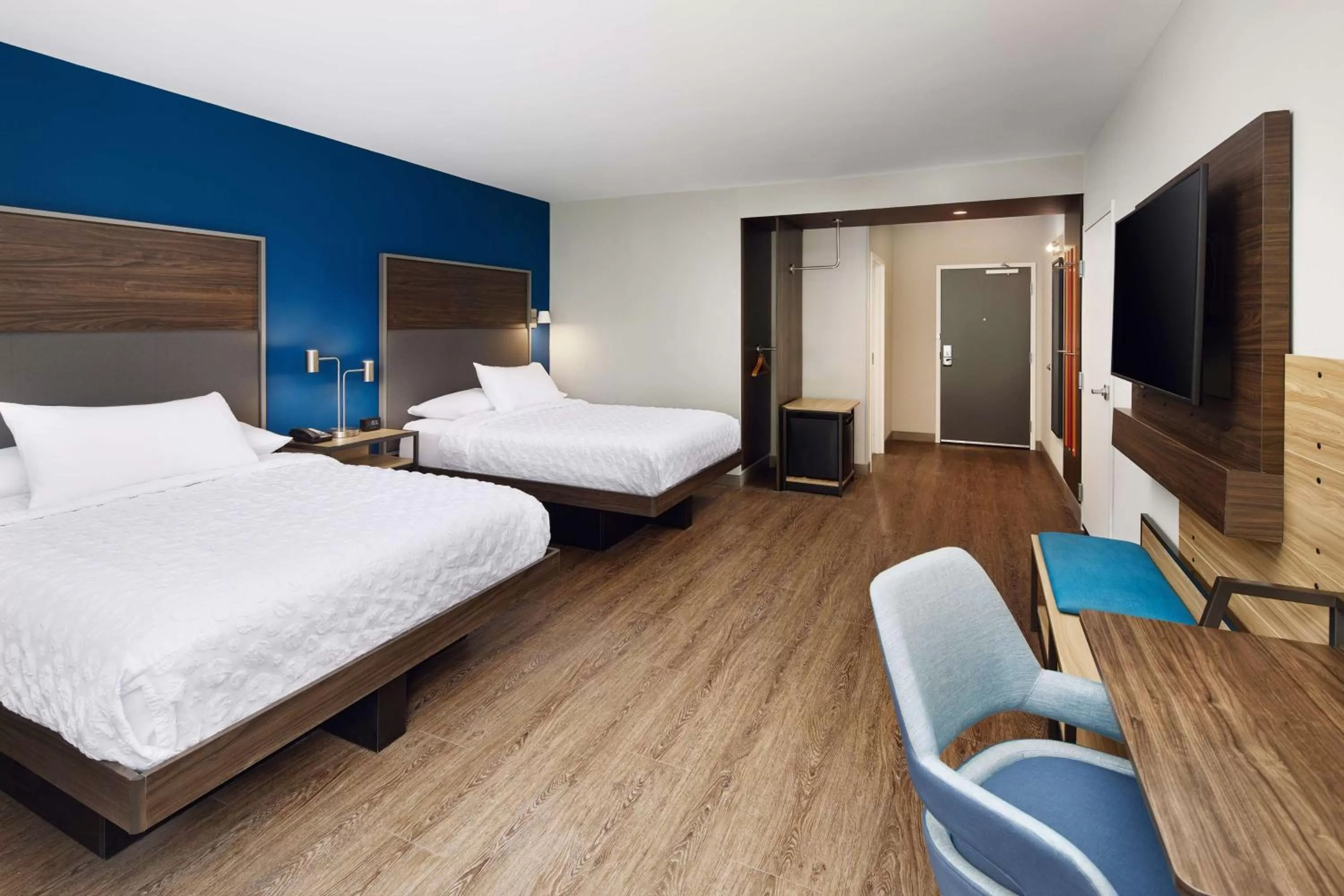 Bedroom, Bed in Tru By Hilton Atlanta Northlake Parkway, Ga