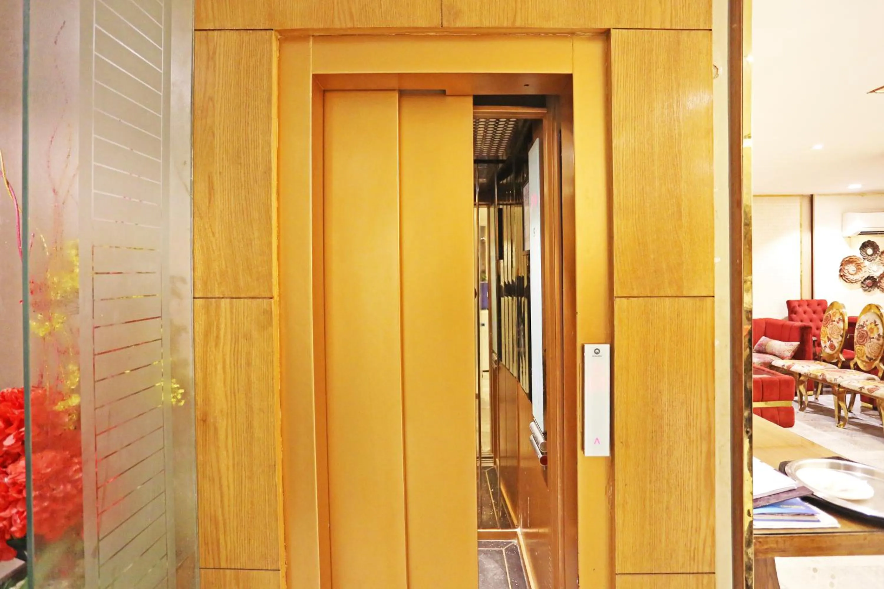 JRD Luxury-Business Hotel