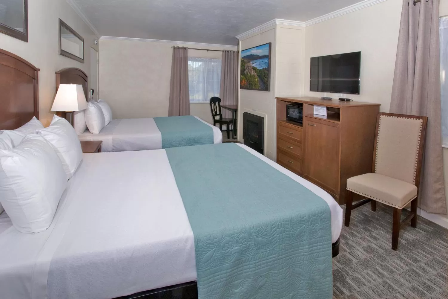 Photo of the whole room, Bed in Villa Franca Inn