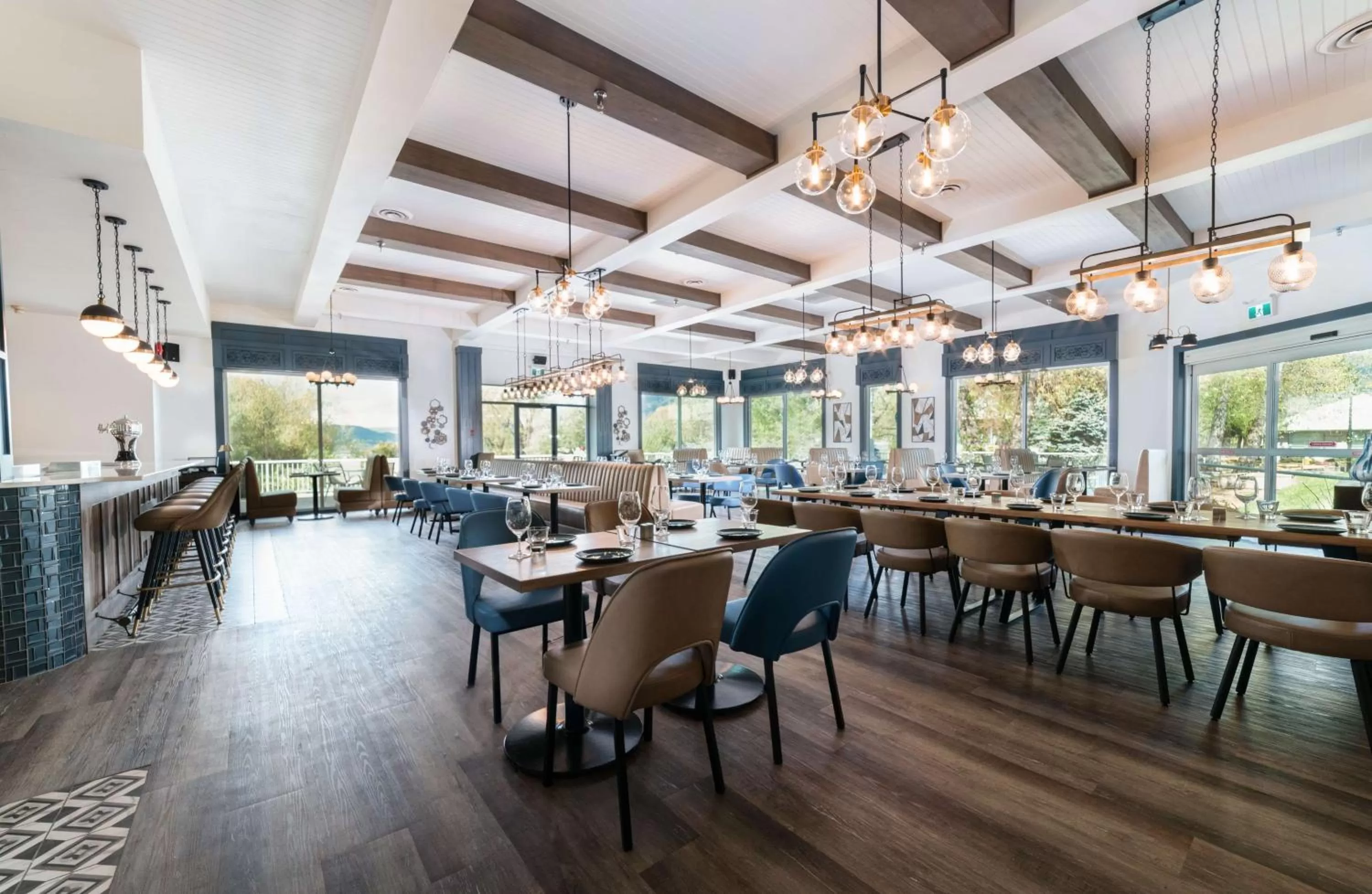 Restaurant/places to eat in Prestige Harbourfront Resort, WorldHotels Luxury