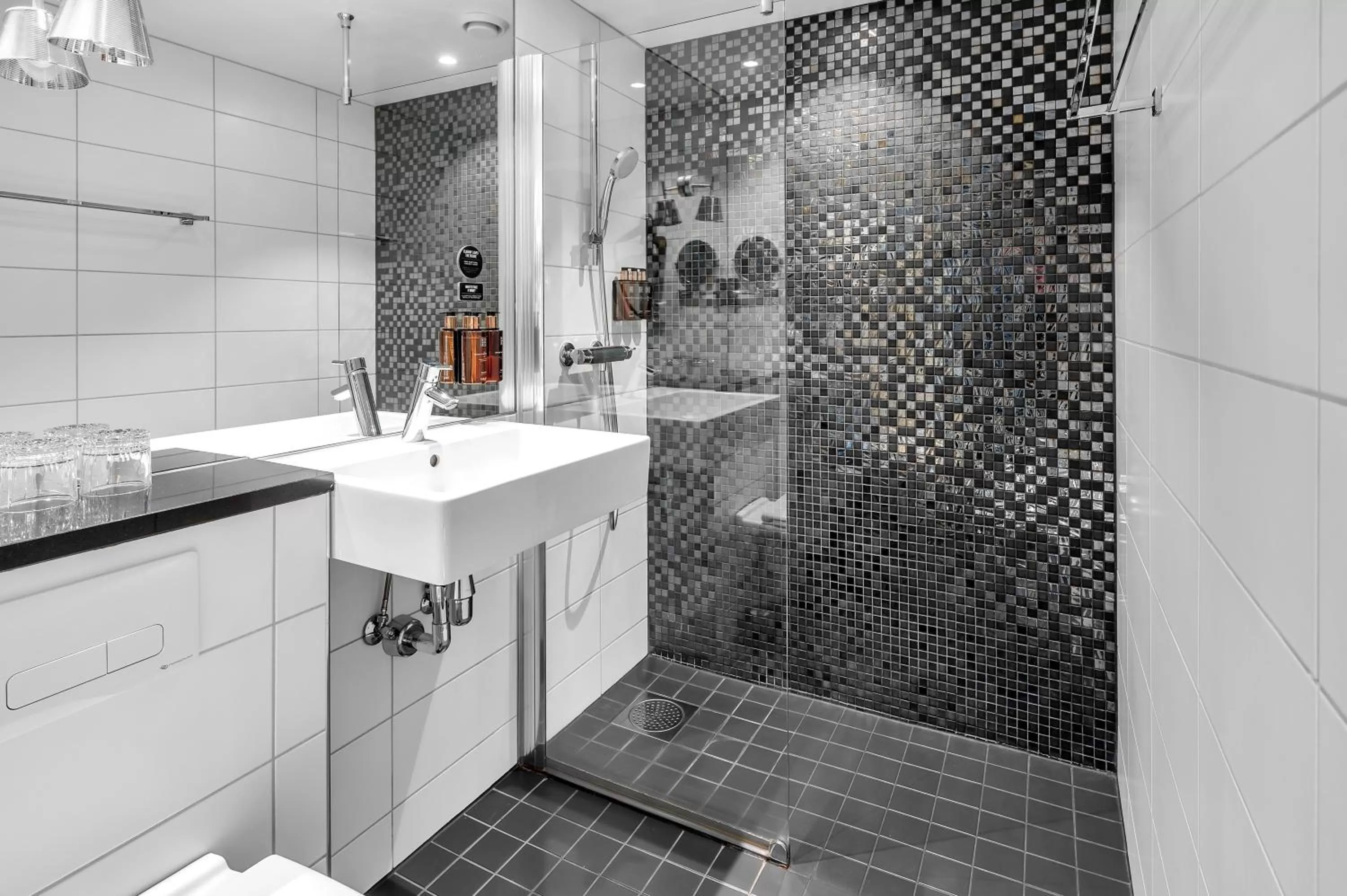 Bathroom in Clarion Hotel Ernst