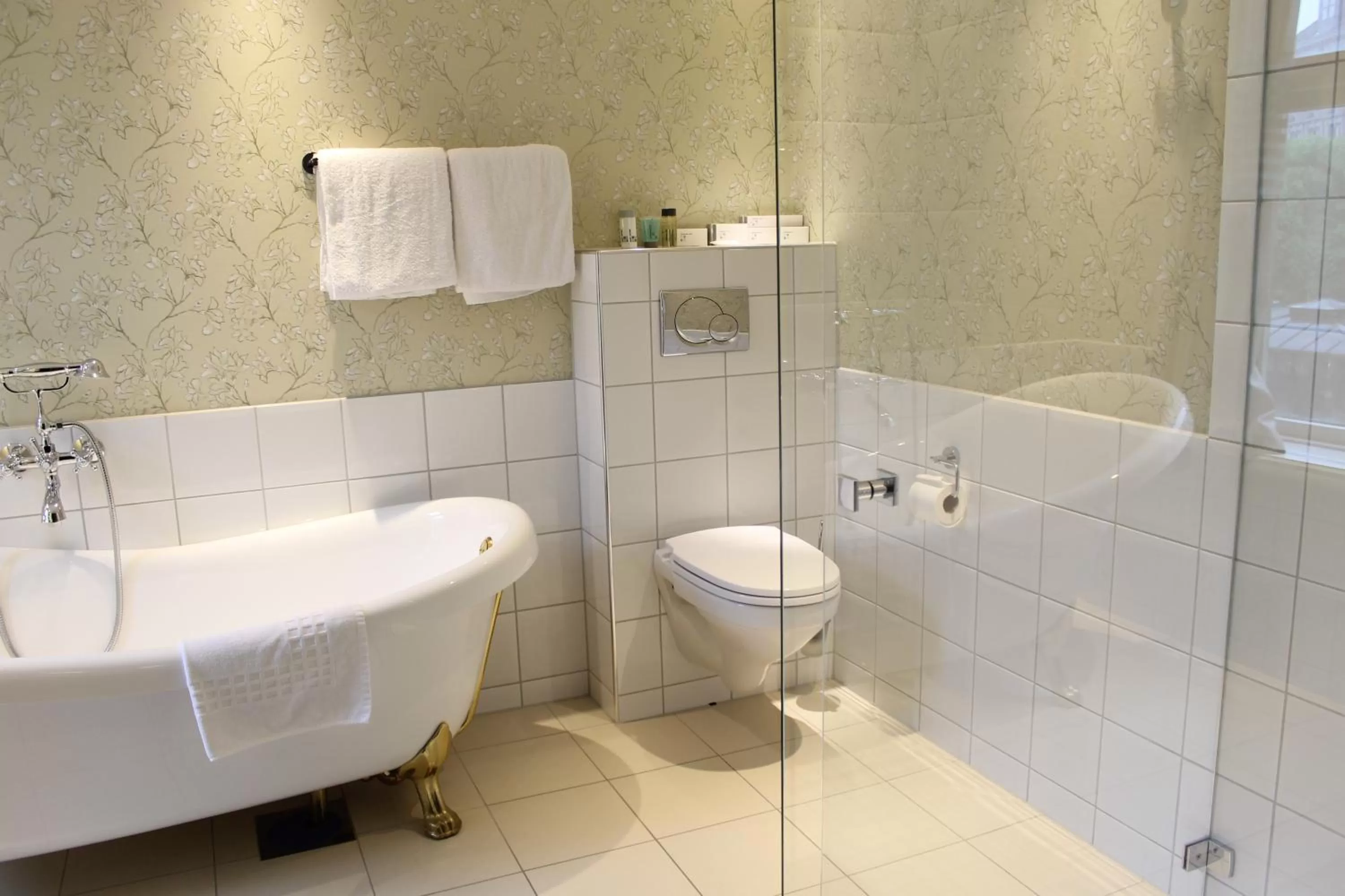 Bathroom in Det Hanseatiske Hotel