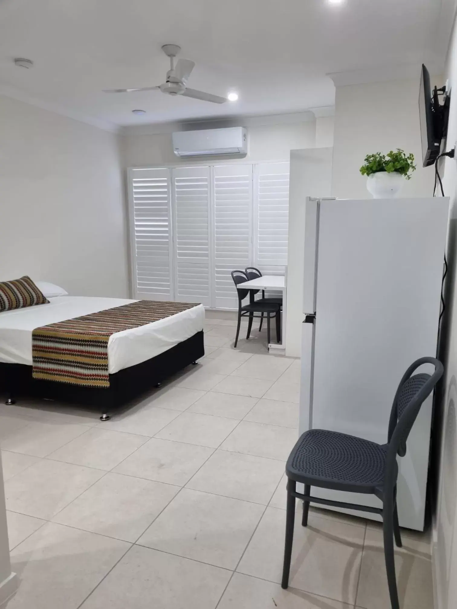 Twin Room - Disability Access in Rockhampton Serviced Apartments Twin Room - Disability Access in Rockhampton Serviced Apartments
