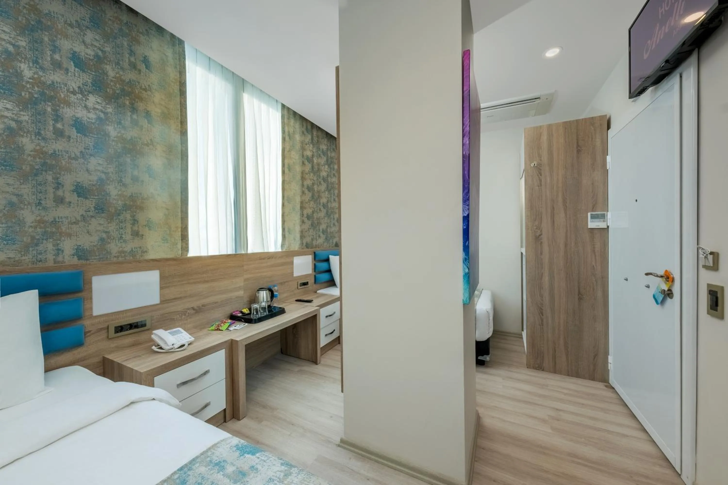 Photo of the whole room, Bed in Anelli Hotel