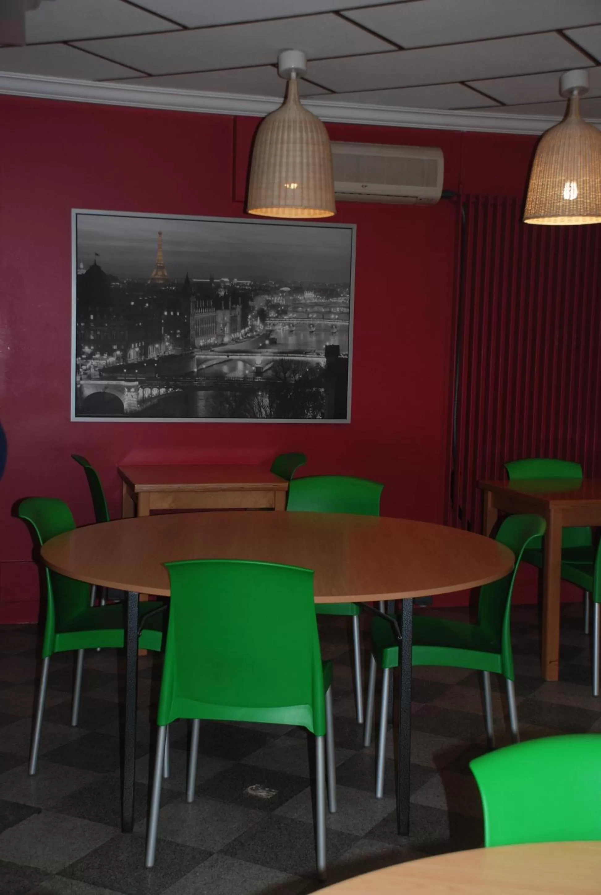 Lounge or bar in Residence De La Tour Paris-Malakoff