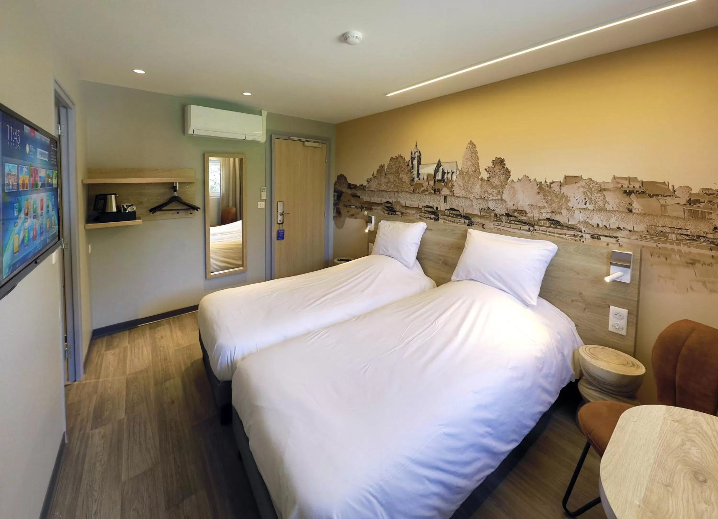 Bed in Sure Hotel by Best Western Dole