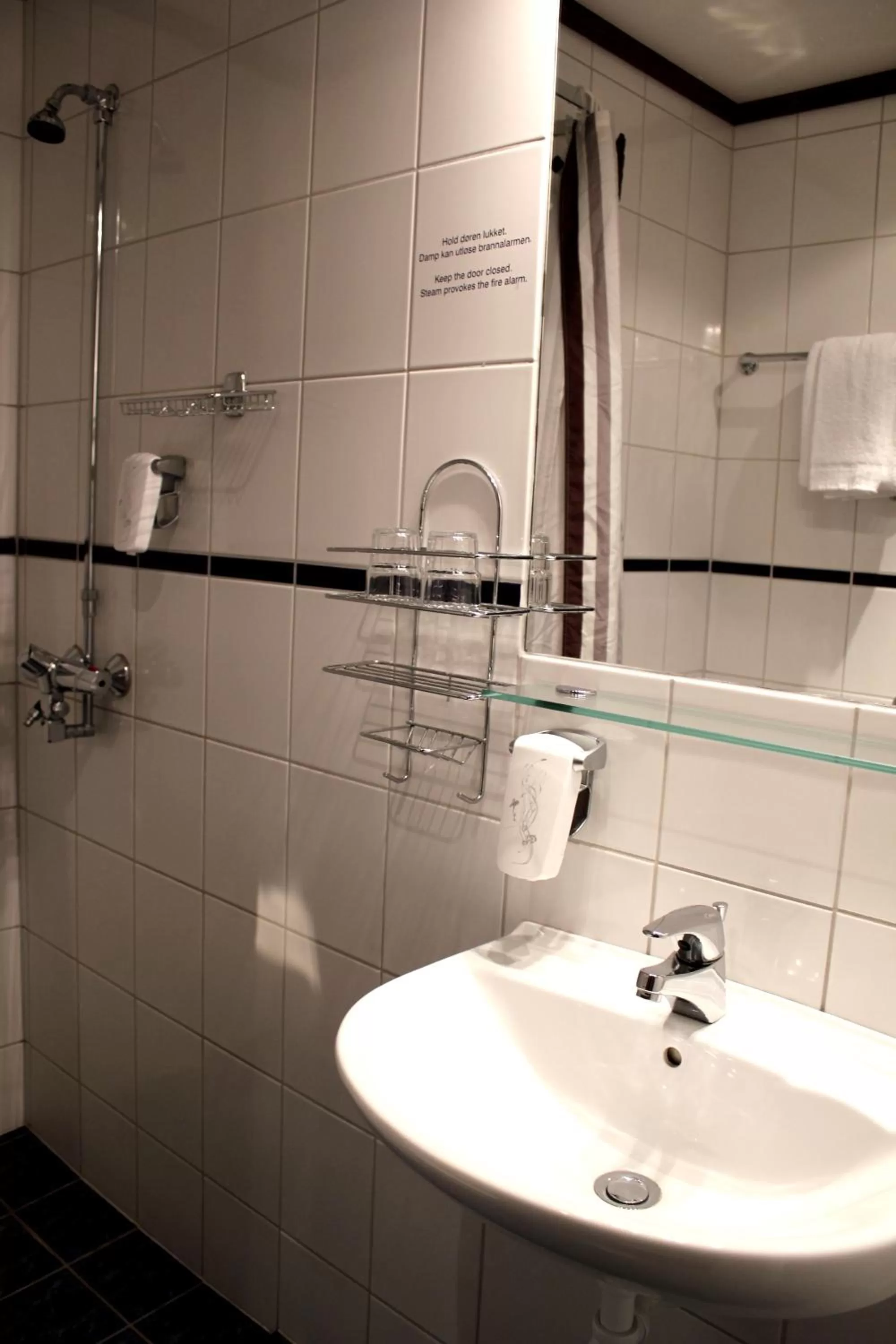 Toilet in Grand Hotel Arendal - Unike Hoteller