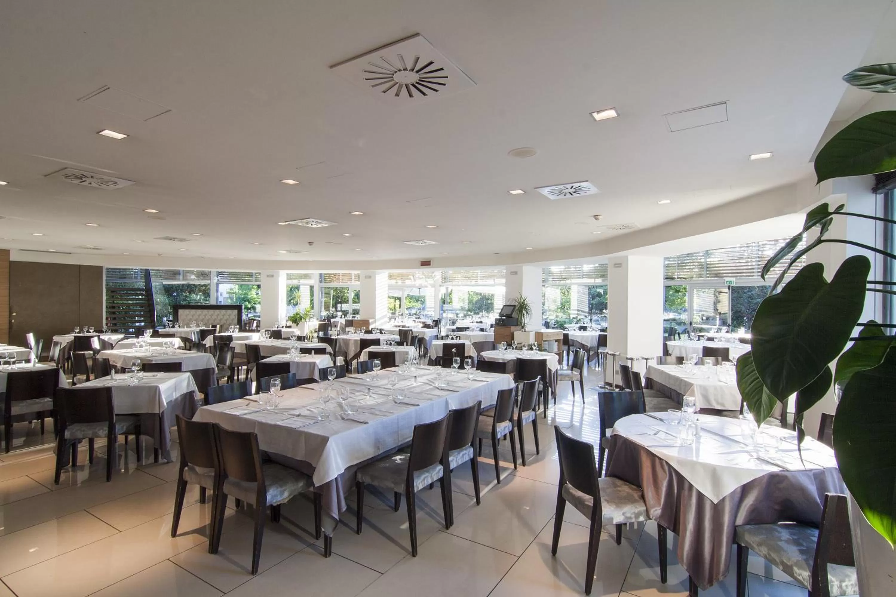 Restaurant/places to eat in Inverigo Hotel
