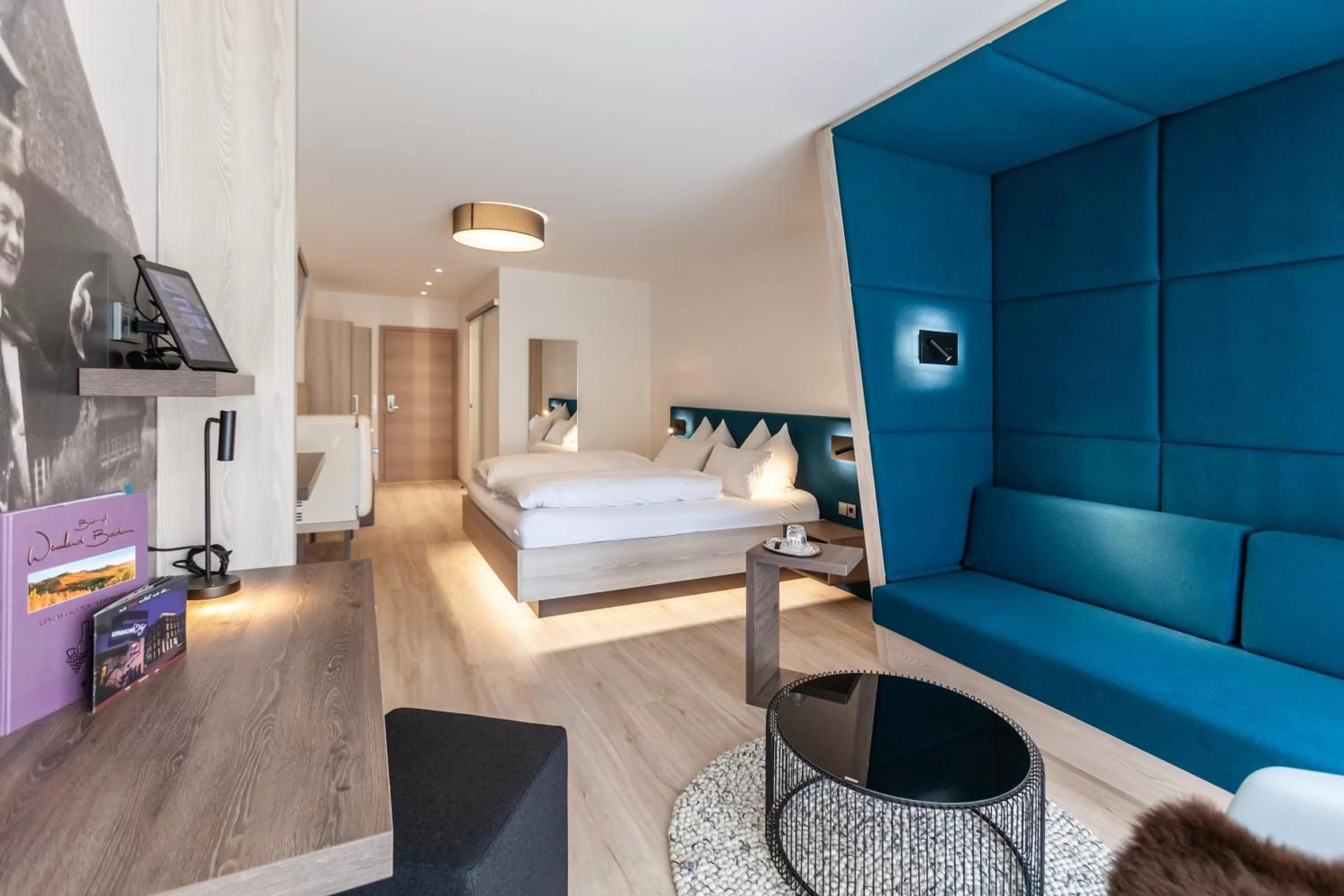 Photo of the whole room, Bed in Bollenhuthotel Kirnbacher Hof